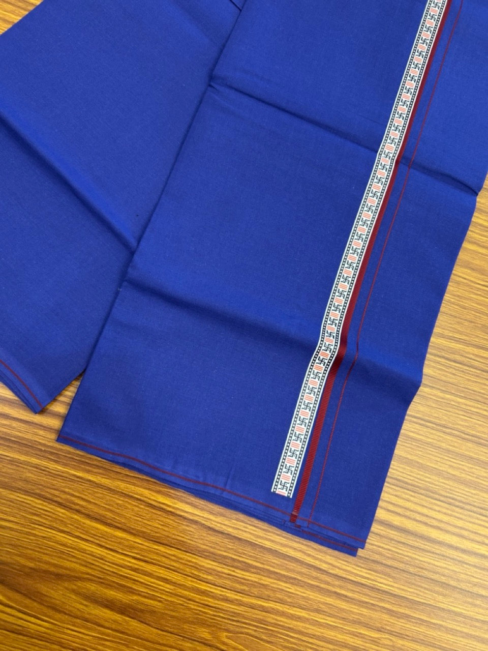 39% Discount! Kaitharikada - Pure Cotton - Single Kaily / Lungi - 0.75 inch Dark Maroon & Multi colour Pattern Printed kara with Dark Royal Blue colour body (2 meter / 4 muzham) - 32 KK8035 GAN