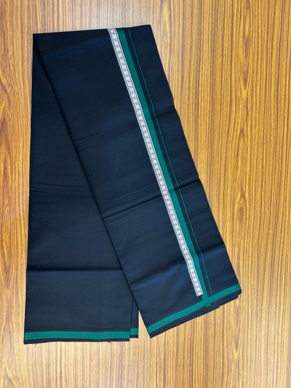 39% Discount! Kaitharikada - Pure Cotton - Single Kaily / Lungi - 1 inch Green & Multi colour Pattern Printed kara with Black colour body (2 meter / 4 muzham) - 36 KK8035 GAN