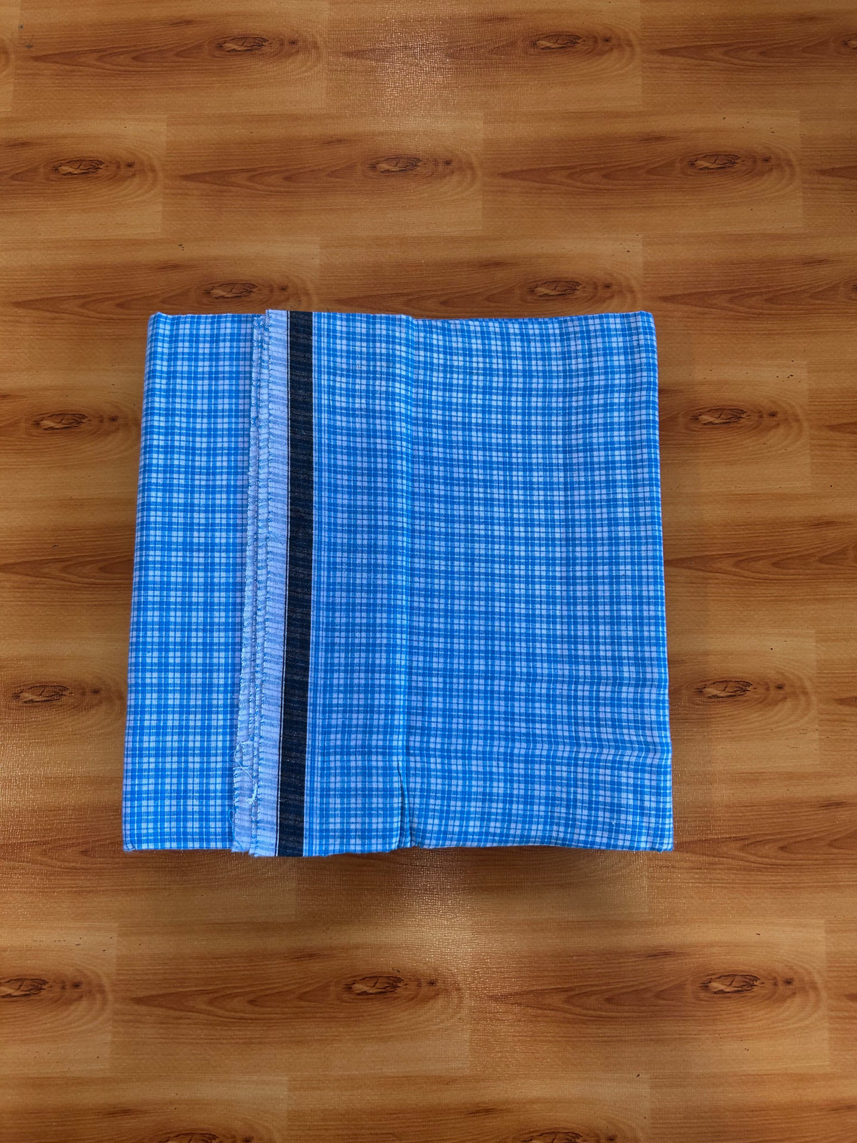 Premium Kathar Type Mund Pure cotton 40s - Kaitharikada Pulimood - Single Kaily / Lungi - 1 inch Black & White Border with White & Blue Check body (2 meter / 4 muzham) - 15 KK8090 MUT