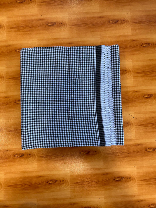 Premium Kathar Type Mund Pure cotton 40s - Kaitharikada Pulimood - Single Kaily / Lungi - 1 inch Black & White Border with White & Black Check body (2 meter / 4 muzham) - 17 KK8090 MUT