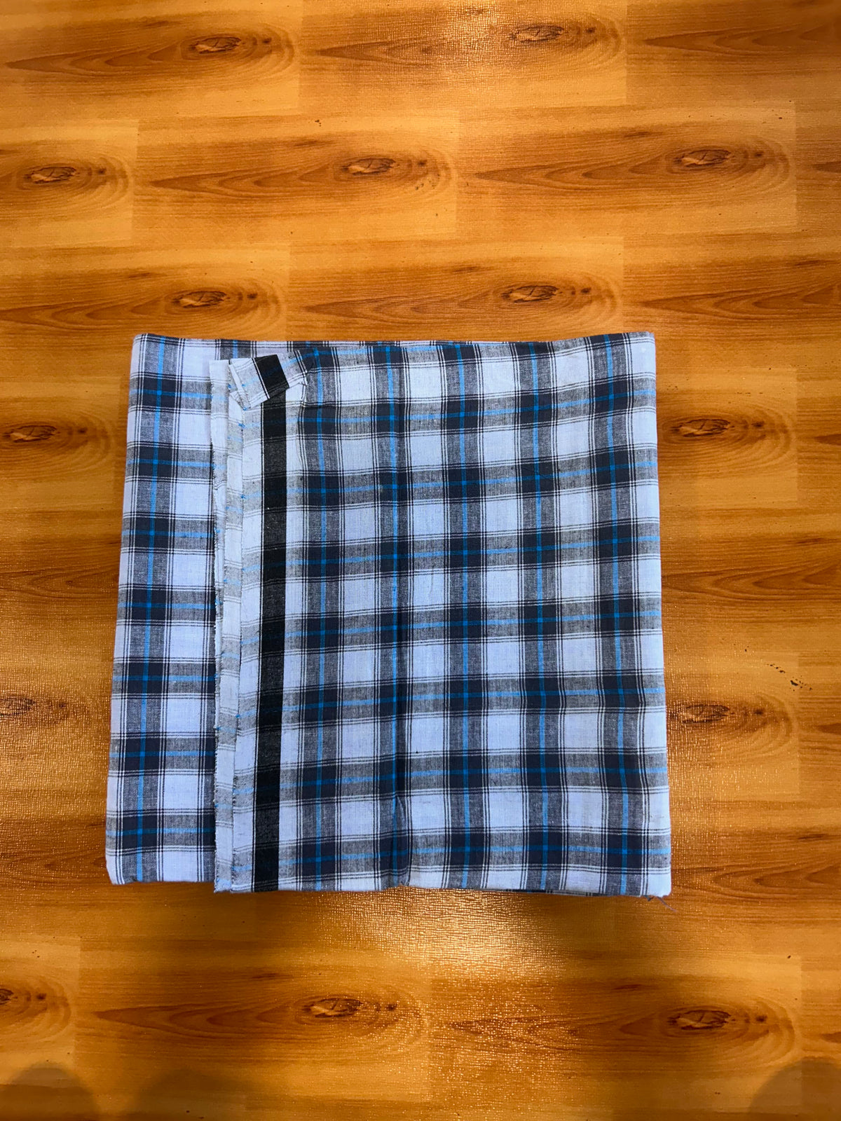Premium Kathar Type Mund Pure cotton 40s - Kaitharikada Pulimood - Single Kaily / Lungi - 1 inch Black & White Border with White & Ash Black Check body (2 meter / 4 muzham) - 20 KK8090 MUT