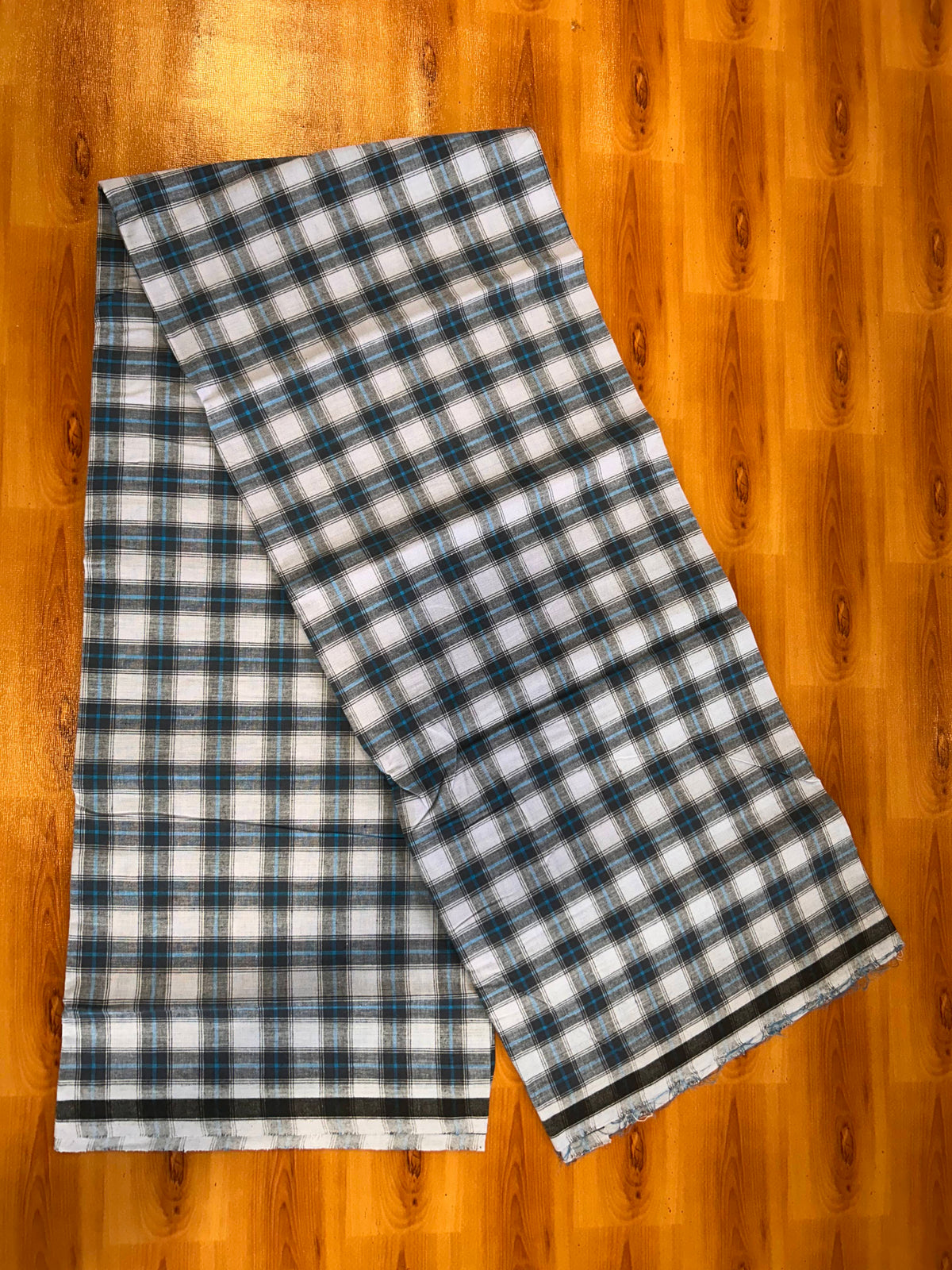 Premium Kathar Type Mund Pure cotton 40s - Kaitharikada Pulimood - Single Kaily / Lungi - 1 inch Black & White Border with White & Ash Black Check body (2 meter / 4 muzham) - 20 KK8090 MUT
