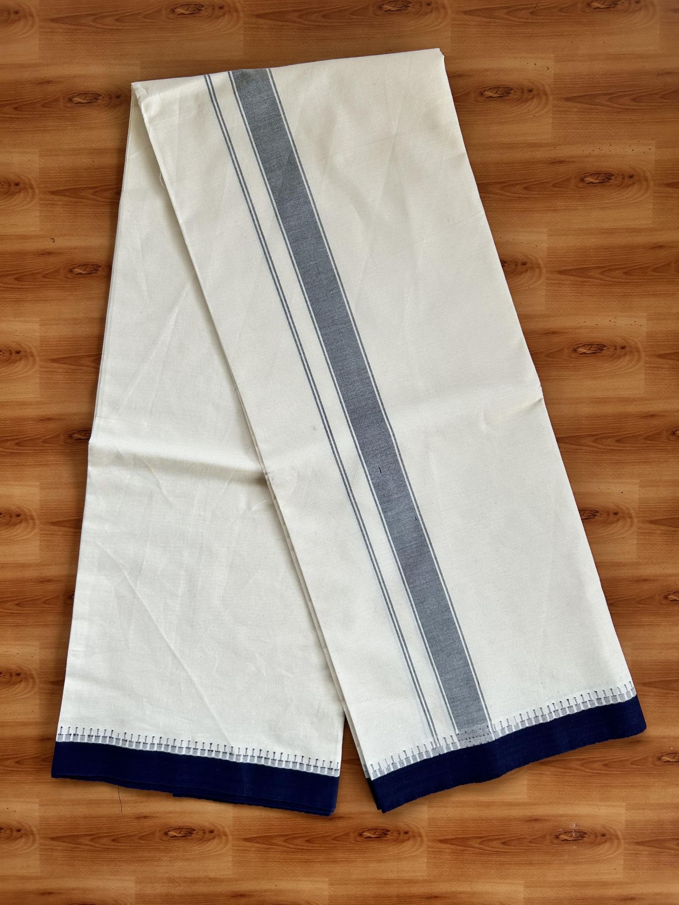 Single Off White Pure Combed Cotton Kaitharikada Special - Mund / Dhoti - 2/40s Twisted Warp x 20s Weft - 1.25 inch Navy Blue Striped kara Off White Body Kuppadam Border (2 meter / 4 muzham) - 2 KK8064 MRH