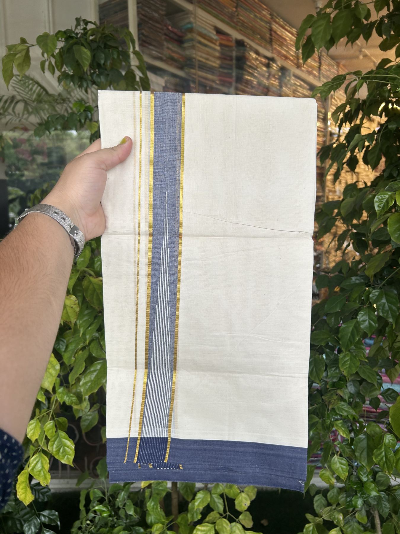 20% Discount ! Kaitharikada Balaramapuram 100% Pure Cotton Double Off white (Unbleached) Mundu/Dhoti - 100x80 - 1.5 inch Gold Kasav & Navy Blue Shaded Stripes Chutty Kara 3.90 mtr (8 muzham) - 36 KK5313 PMC