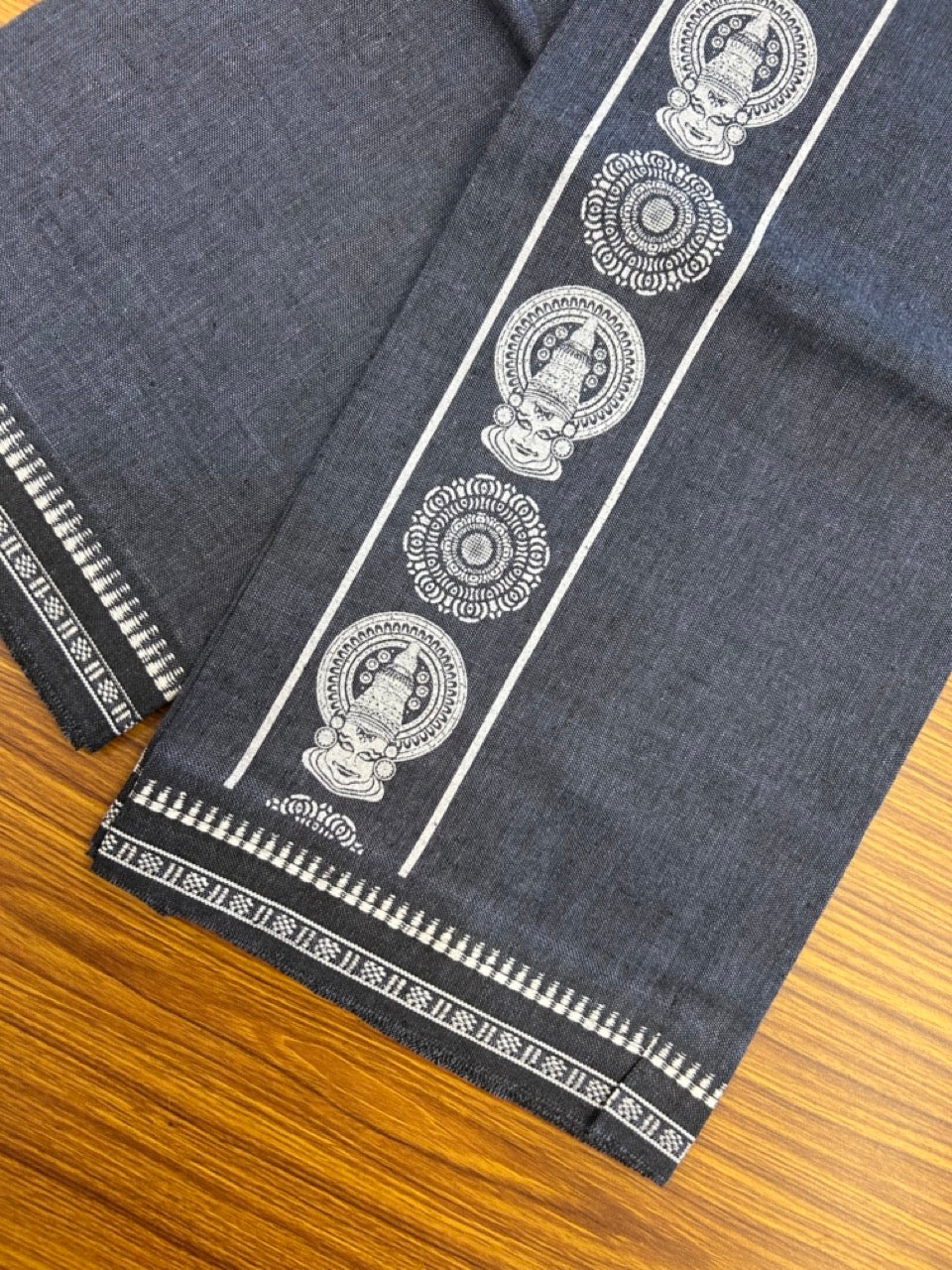 Kaitharikada - Polyster + Cotton - 20s twisted - Single Kaily / Lungi - 2.75 inch White Kadhakali Printed Kuppadam Border with Ash Blue colour body (2 meter / 4 muzham) -  66 KK8035 GAN