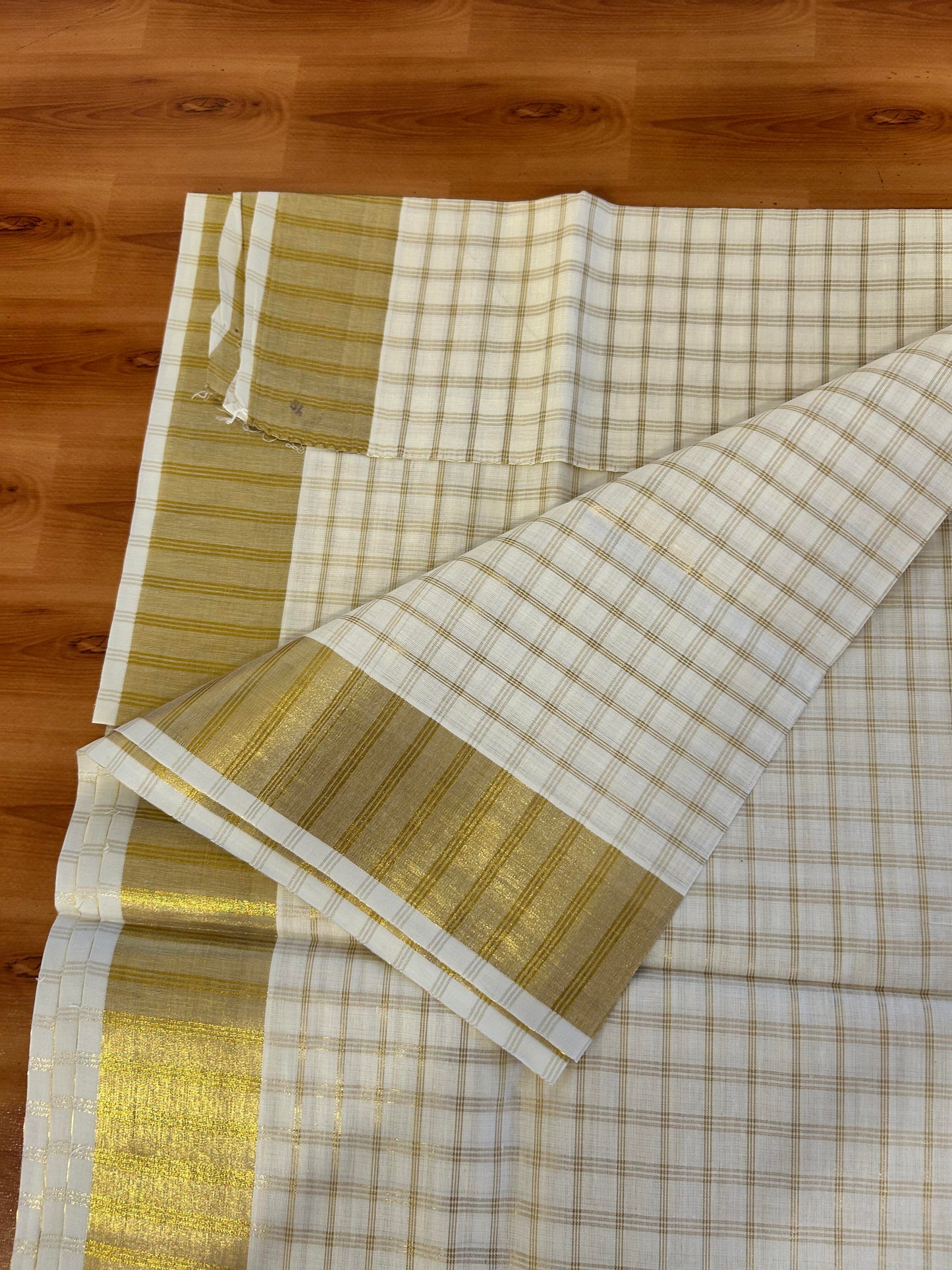 25% Discount! Kaitharikada Kerala Traditional Saree Off white- Mixed Cotton Kasav Saree - 3 Inch  Pallu - Gold Kasav Kara & Check Design Body - 49 KK7000 PMC