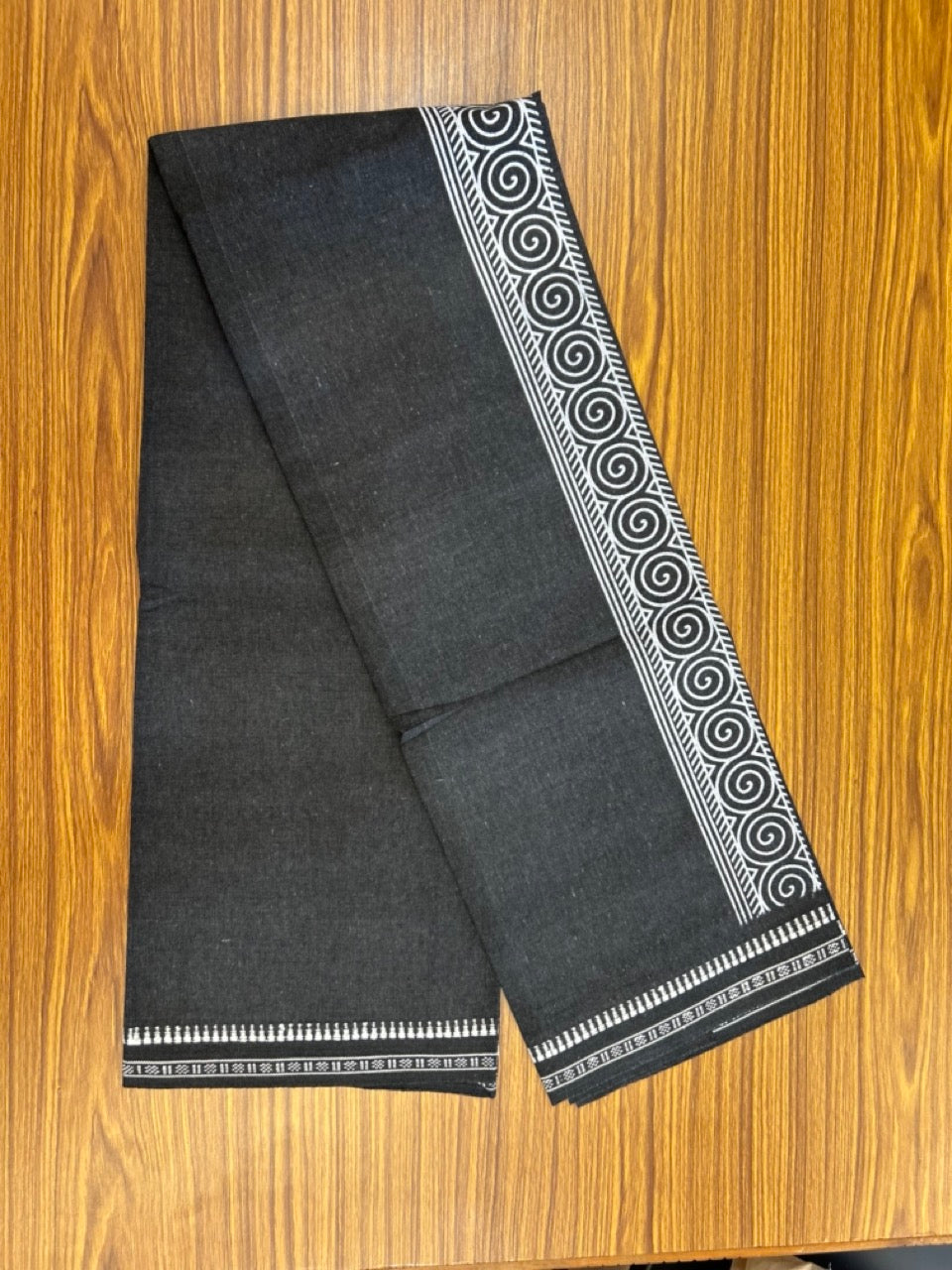 Kaitharikada - Single Kaily / Lungi - Polyster + Cotton - 20s twisted - 2.5 inch White Design printed kara with Ash Black colour body - 116 KK8035 GAN