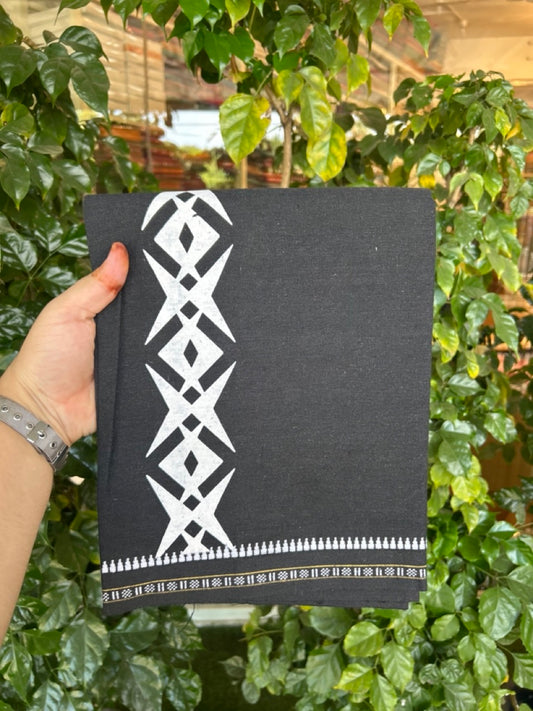 Kaitharikada - Single Kaily / Lungi - Polyster + Cotton - 20s twisted - 2.5 inch White Design printed kuppadam kara with Black colour body - 100 KK8035 GAN