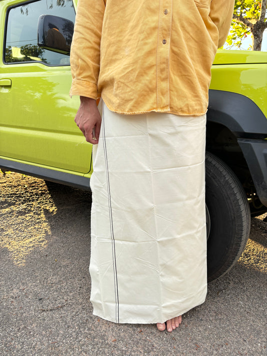 22% DISCOUNT ! KaithariKada Balaramapuram 100%  COTTON SINGLE OFF WHITE - (Unbleached) Mundu/Dhoti - 100X100 - (2 meter / 4 muzham) Black Thin Kara- 4KK202ASH