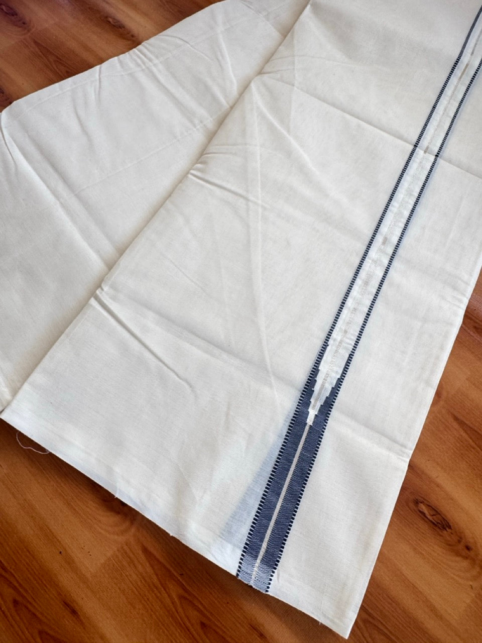 Double Off white Kerala Mundu / Dhoti - 20% Discount! KaithariKada 100% Cotton - 100x100 - Muthukuri Dark Navy Blue Chutty & Silver Kasav kara 4 mtr (8.5 muzham) - 6 KK5486 ASH