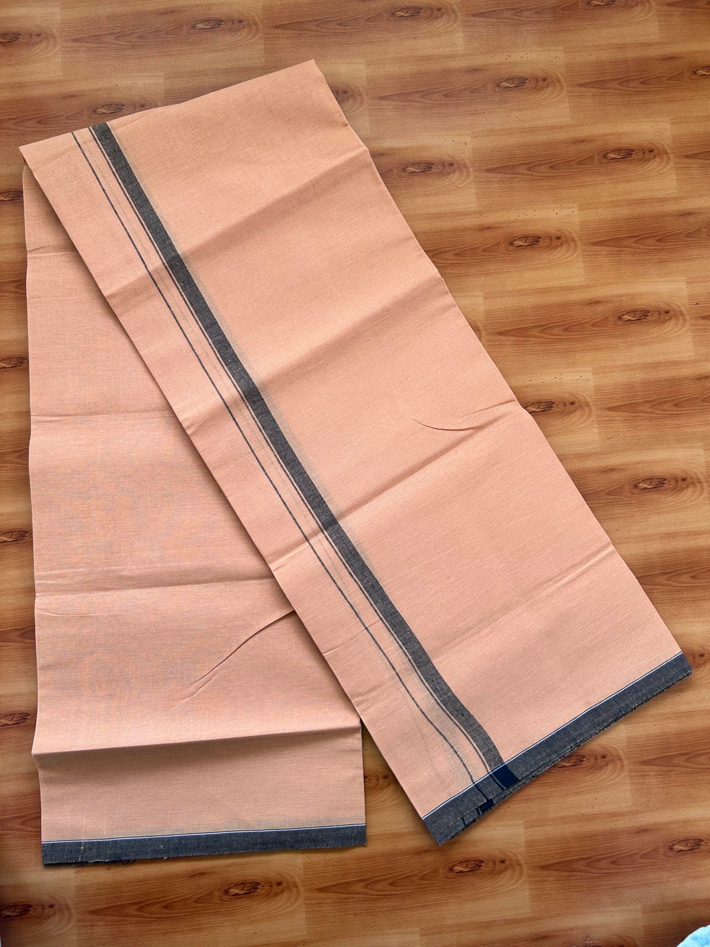 Single Kaily / Lungi- Kaitharikada - Pure Cotton - (40s) - 0.5 inch Black Shaded Kara with Kavi colour body (2 meter / 4 muzham) - 24 KK8062 GAN
