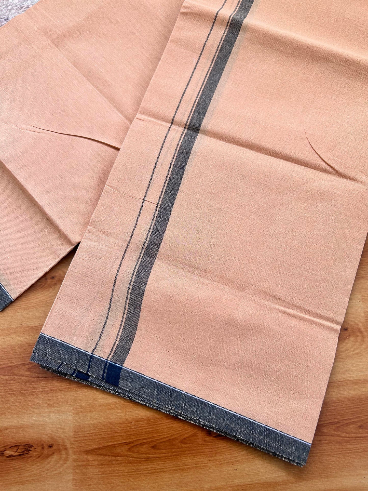 Single Kaily / Lungi- Kaitharikada - Pure Cotton - (40s) - 0.5 inch Black Shaded Kara with Kavi colour body (2 meter / 4 muzham) - 24 KK8062 GAN