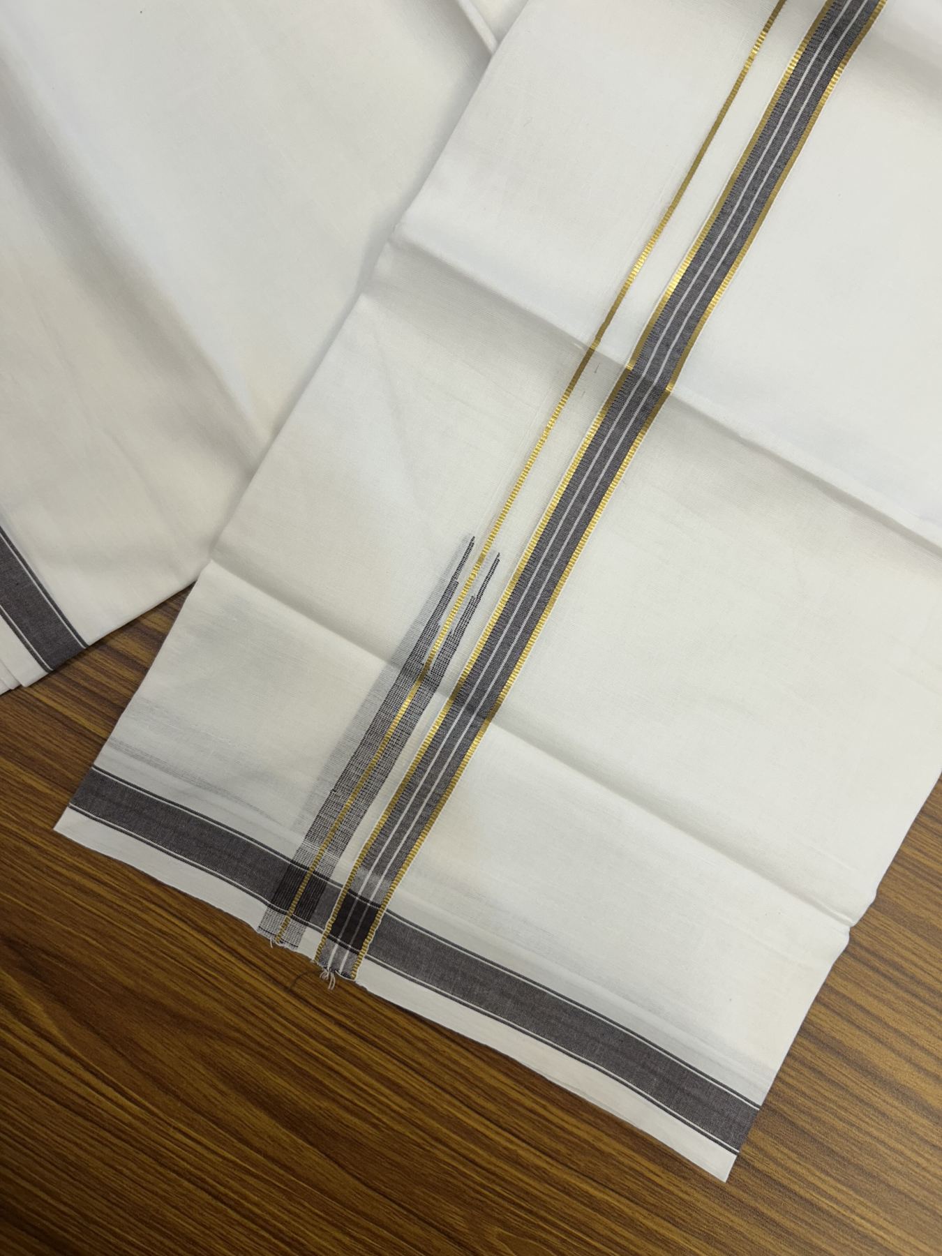 20% Discount!! Kaitharikada Balaramapuram 100% Pure Cotton Pure White Double Mundu/Dothi - 100x80 - 1.5 cm Brown & Gold Kasav Puliyilakkara One Side Chutty Kara 3.90 m (8 muzham) - 18 KK5318 CKS