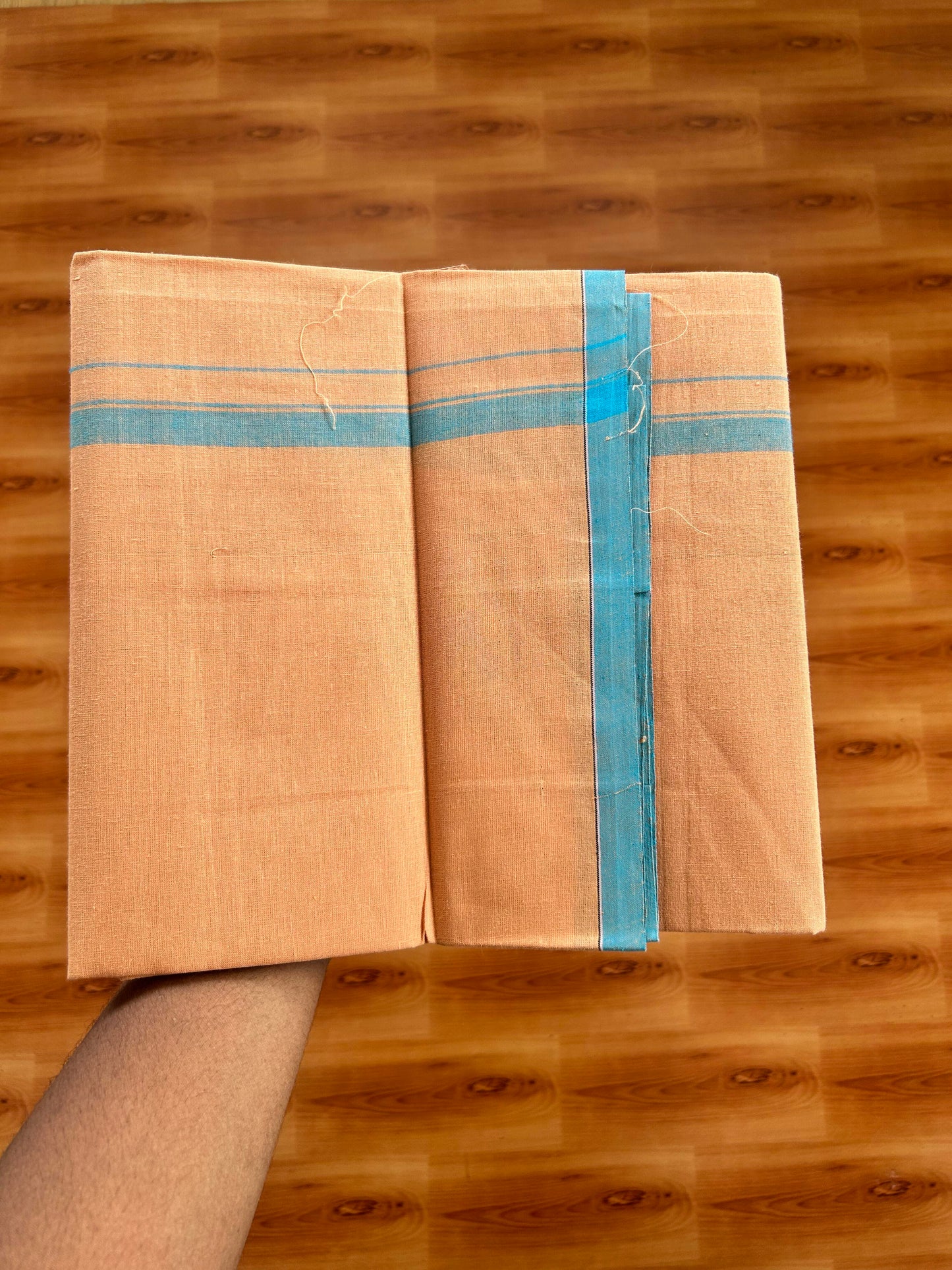 Single Kaily / Lungi- Kaitharikada - Pure Cotton - (40s) - 0.5 inch Deep Sky Blue Shaded Kara with Kavi colour body (2 meter / 4 muzham) - 27 KK8062 GAN