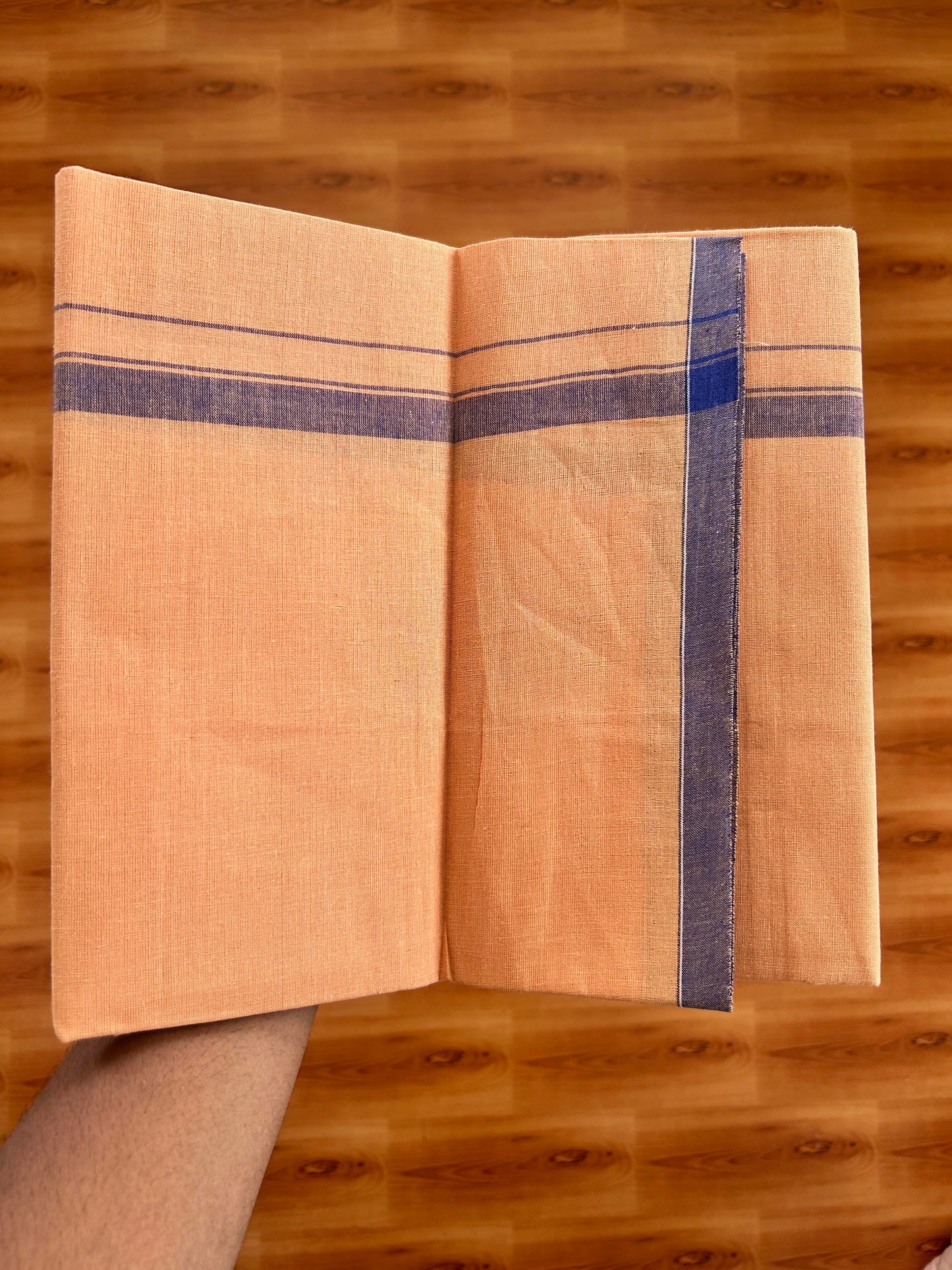 Single Kaily / Lungi- Kaitharikada - Pure Cotton - (40s) - 0.5 inch Blue Shaded Kara with Kavi colour body (2 meter / 4 muzham) - 25 KK8062 GAN