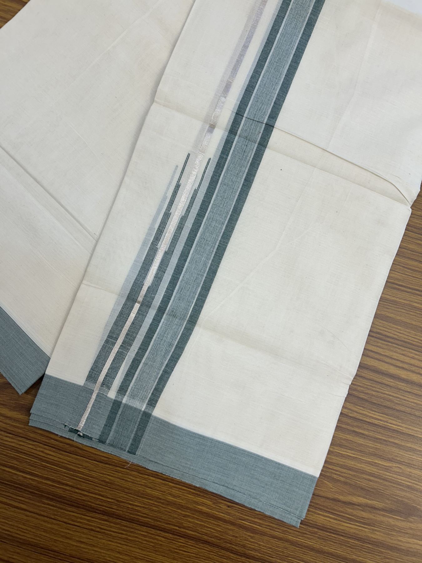 20% Discount ! Kaitharikada Balaramapuram 100% Pure Cotton Double Off white (Unbleached) Mundu/Dhoti - 100x80 - 1.25 inch Silver Kasav & Green Shaded Stripes Chutty Kara 3.90 mtr (8 muzham) - 31 KK5318 PMC