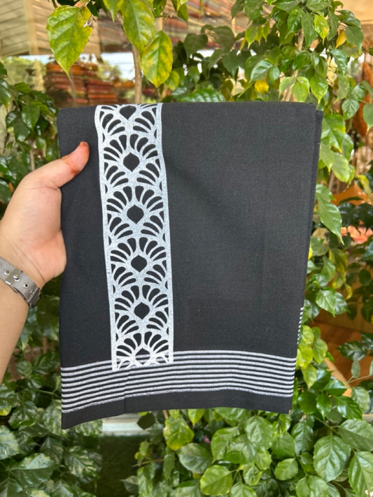Kaitharikada - Single Kaily / Lungi - Polyster + Cotton - 20s twisted - 2.5 inch White Design printed kara with Black colour body - 104 KK8035 GAN