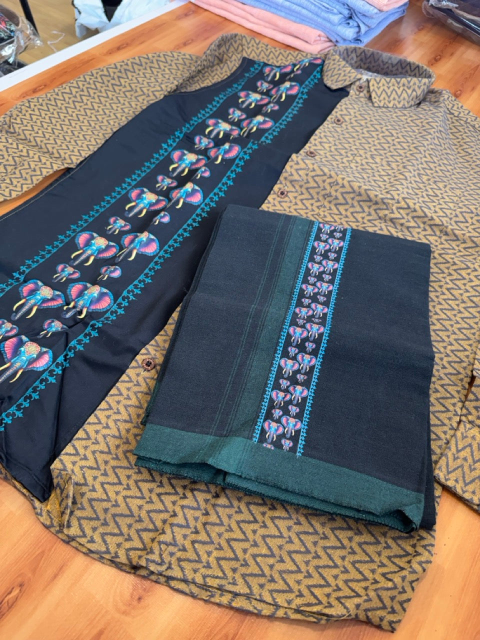 Combo Shirt Single Lungi - SIZE : L / 40 Full Sleeve - Mixed cotton - Black & Brown Ash Pattern Shirt with 3 inch Green Kara & Elephant Printed Lungi - 5 KK7053 KUT
