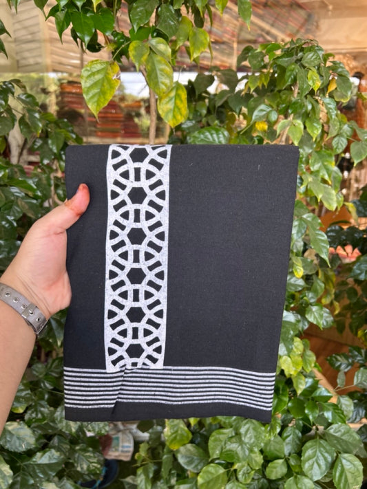 Kaitharikada - Single Kaily / Lungi - Polyster + Cotton - 20s twisted - 2.5 inch White Design printed kara with Black colour body - 106 KK8035 GAN