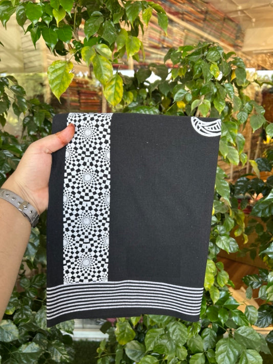 Kaitharikada - Single Kaily / Lungi - Polyster + Cotton - 20s twisted - 2.5 inch White Design & Elephant printed kara with Black colour body - 105 KK8035 GAN