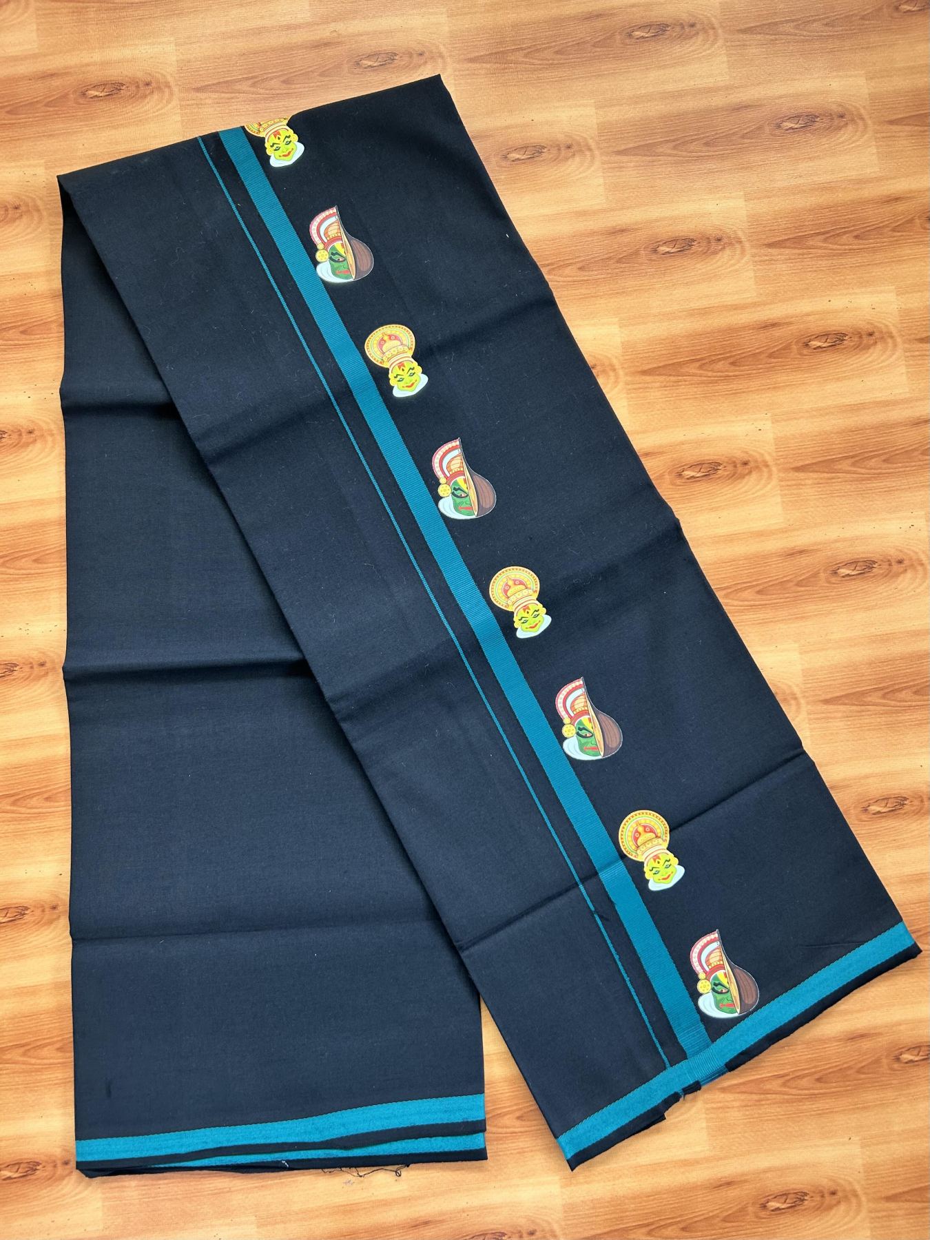 Single Kaily / Lungi- 20% Discount !! Kaitharikada - Pure Cotton - (40s) - 0.5 inch Bottle Green Kathakali Printed Design Kara with Black colour Body (2 meter / 4 muzham) - 20 KK8062 GAN