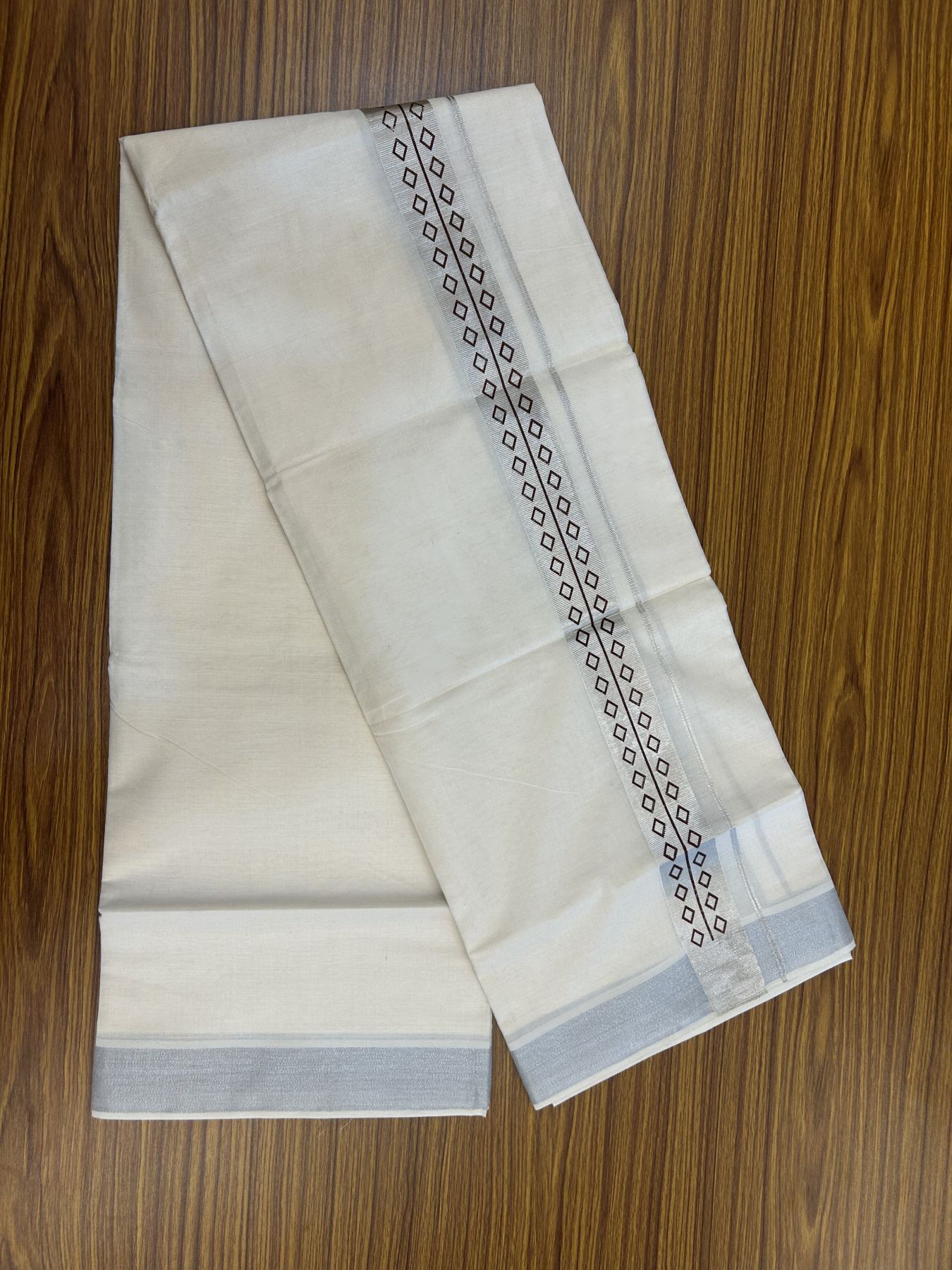 22% Discount!! KaithariKada Balaramapuram 100% Cotton Double Off White - (Ubleached) Mundu/Dhoti - 80x80 - 1.5 inch Silver Kasavu & Brown Printed Design Kara - 36 KK5318 GAN