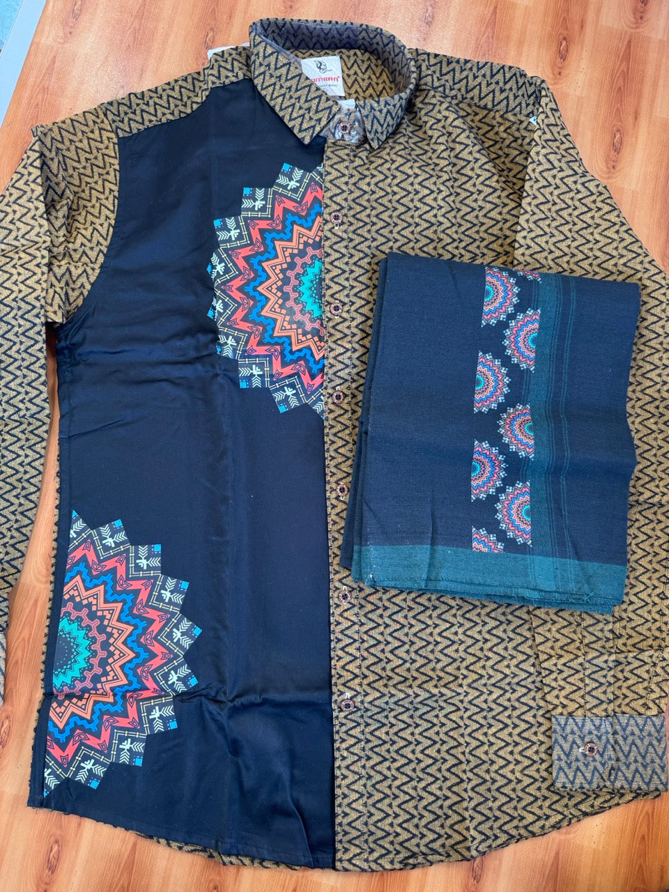 Combo Shirt Single Lungi - SIZE : L / 40 Full Sleeve - Mixed cotton - Black & Brown Pattern Shirt with 3 inch Green Kara &  Printed Lungi - 8 KK7053 KUT