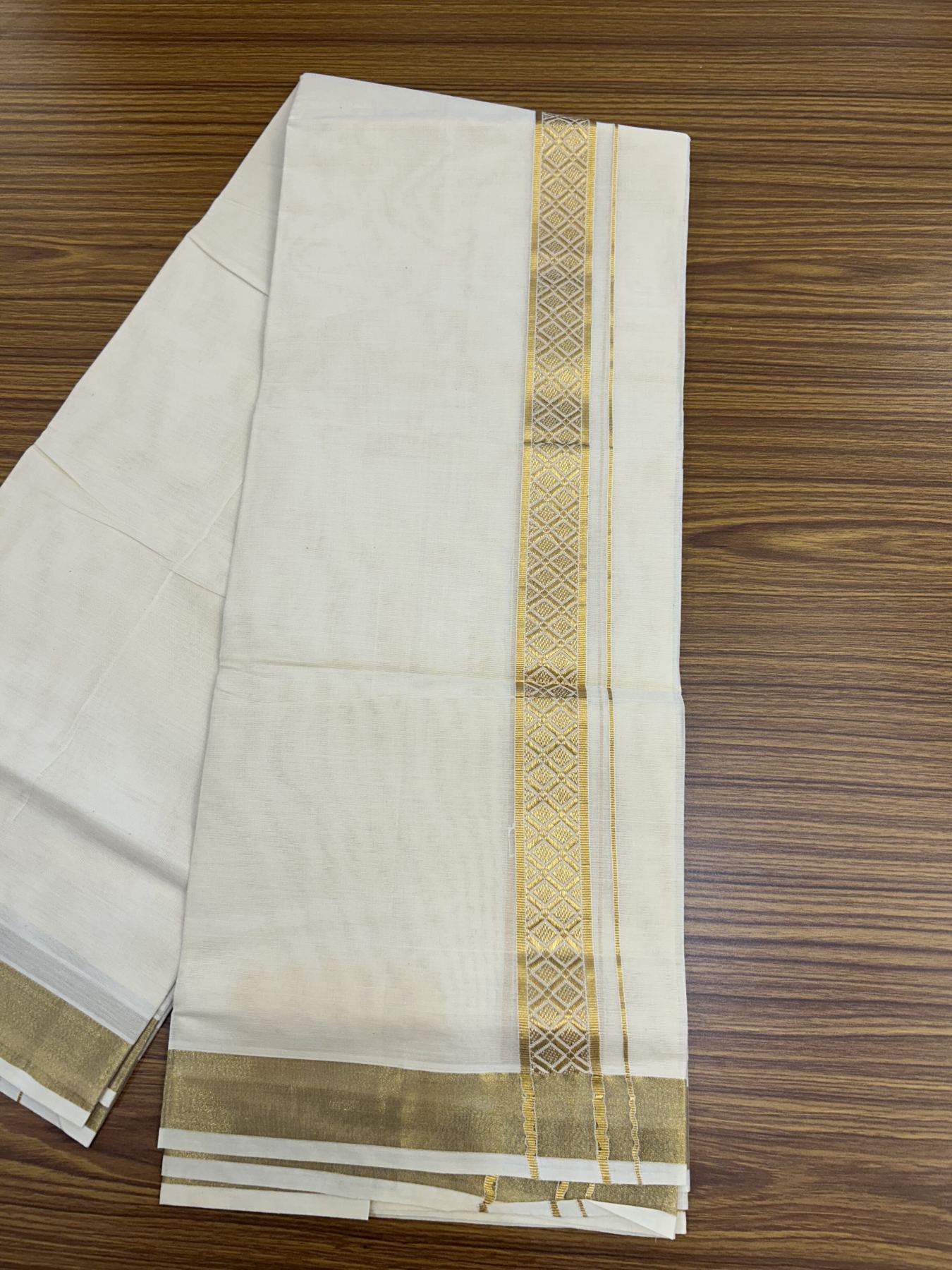 20% Discount! Kaitharikada Balaramapuram Double Off White - (Unbleached) Mund/Dhoti - Cotton mix - 100x80 - 1.5 inch Kasav Jacquard Design Kara 3.90 mtr (8 Muzham) - 37 KK5318 PMC