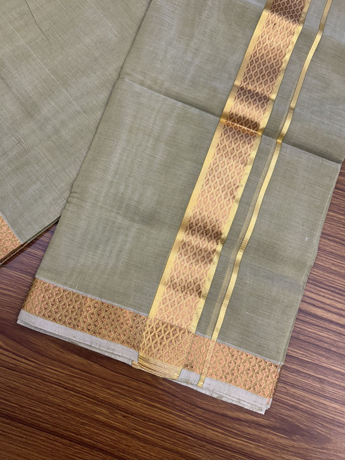 25% Discount! KaithariKada Handloom Unakkupaav Balaramapuram - 100% Cotton Double Mundu/Dhoti - Light Sage Green Colour Body - 1.5 inch Copper Gold Kasavu Jacquard Design Kara - 39 KK5318 ABH