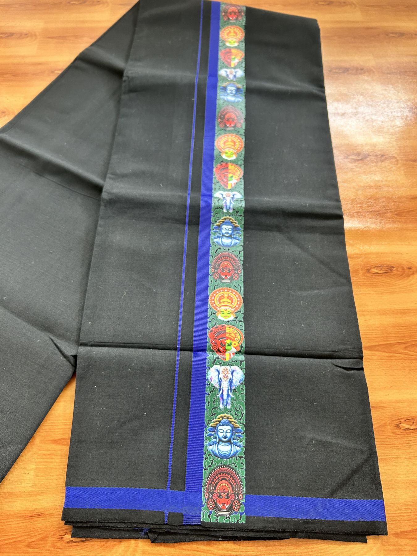 Single Kaily / Lungi- 20% Discount !! Kaitharikada - Pure Cotton - (40s) - 1.75 inch Blue Printed Design Kara with Black colour Body (2 meter / 4 muzham) - 21 KK8062 GAN