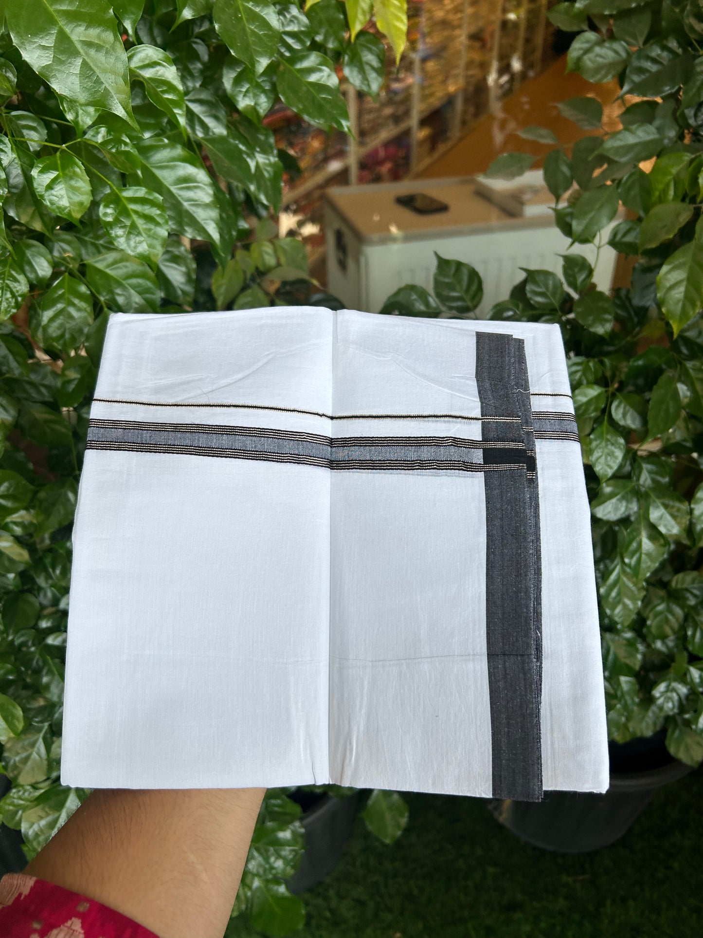 20% Discount! KaithariKada Balaramapuram 100% Cotton Double Pure white Mundu/Dhoti- 100X80 - 0.75 inch Silver Kasav & Black Striped kara - 4 mtr ( 8.5 muzham) - 78 KK5371 VIN