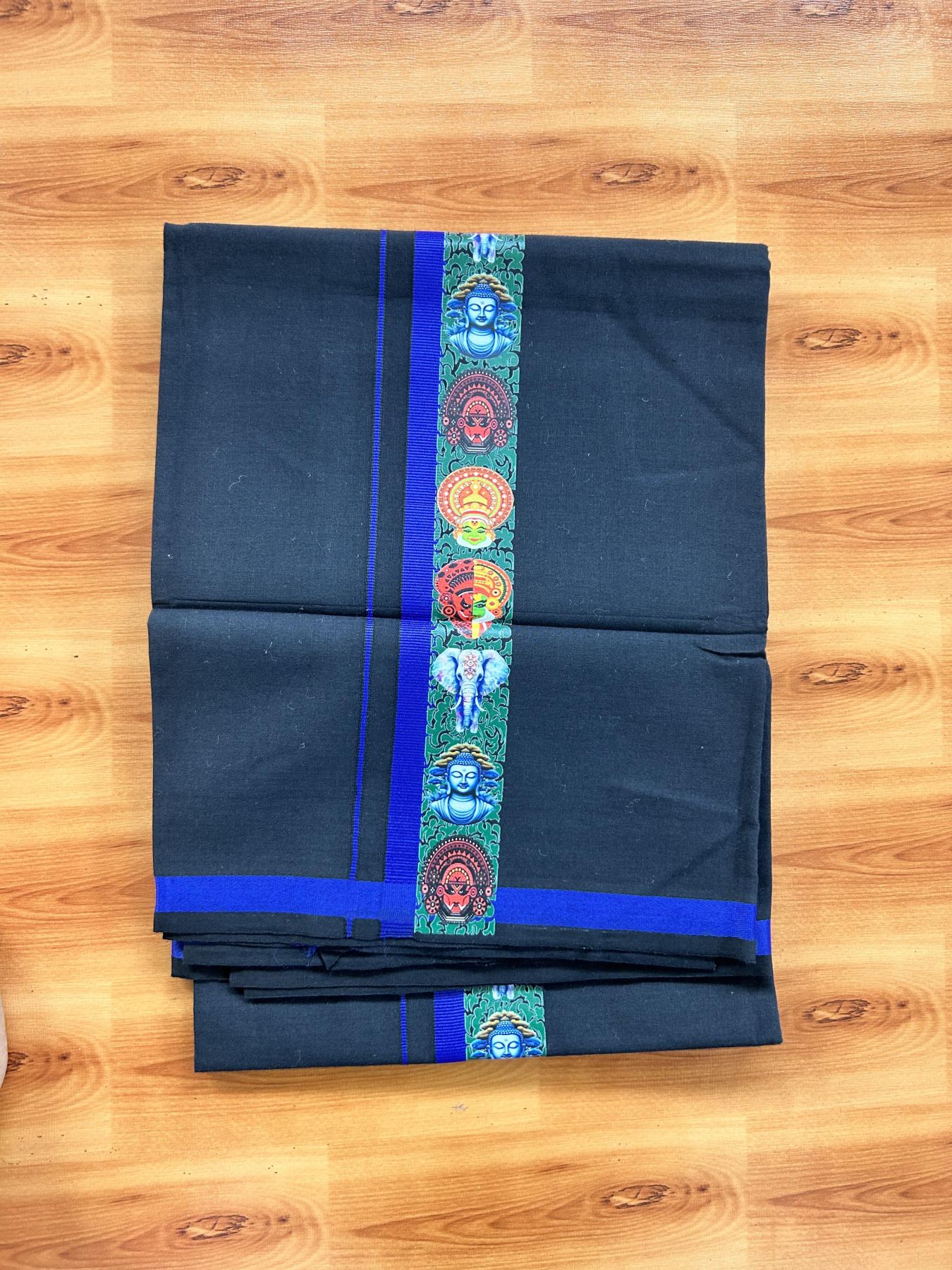 Single Kaily / Lungi- 20% Discount !! Kaitharikada - Pure Cotton - (40s) - 1.75 inch Blue Printed Design Kara with Black colour Body (2 meter / 4 muzham) - 21 KK8062 GAN