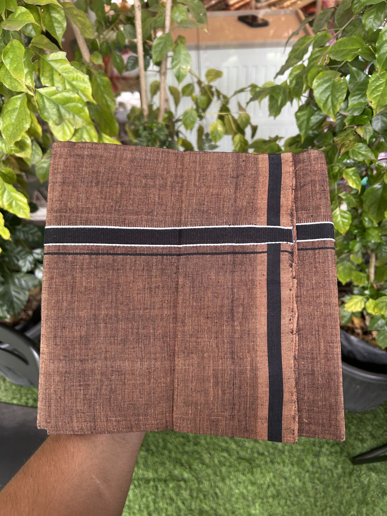 Handloom Single Hallmarked - 10% Discount ! KaithariKada 100% Pure Cotton - Mundu/Dhoti 0.5 inch Black kara with Brown colour Body - (2 meter / 4 muzham) - 24 KK5318 ELA