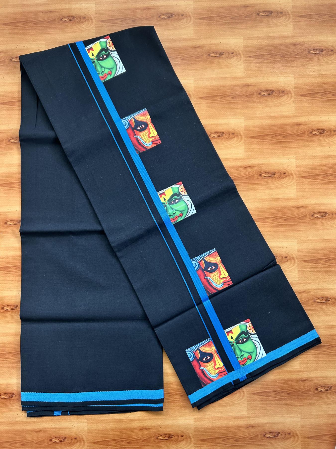 Single Kaily / Lungi- 20% Discount !! Kaitharikada - Pure Cotton - (40s) - 0.5 inch Light Blue Theyyam & Kathakali Printed Design Kara with Black colour Body (2 meter / 4 muzham) - 1 KK8062 GAN