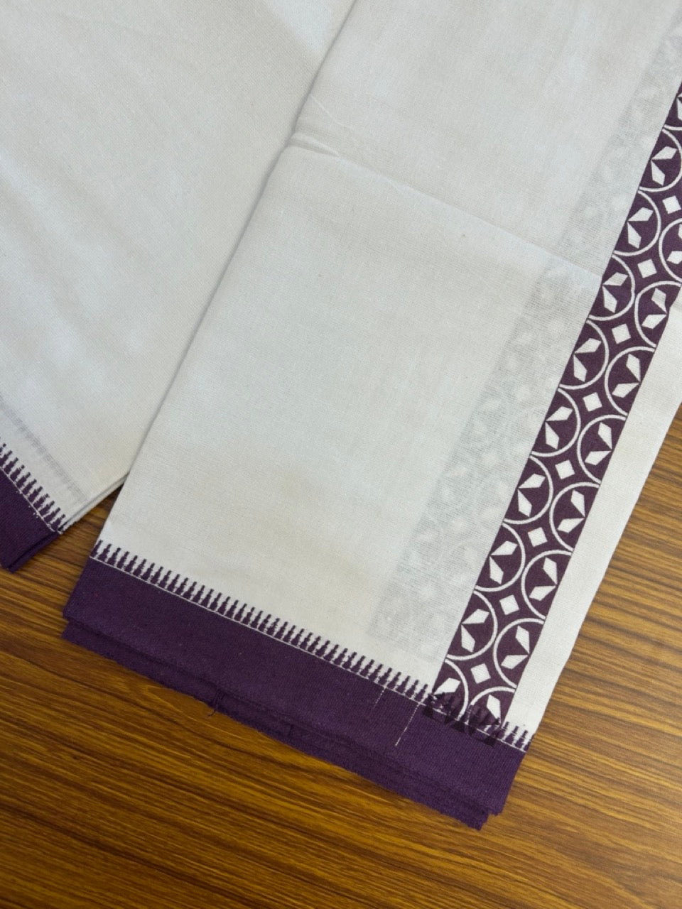 Kaitharikada - Polyster + Cotton - 20s twisted - Pure white Single Kaily / Lungi - 1.5 inch Wine Purple Printed Kuppadam Border with White colour body (2 meter / 4 muzham) -  16 KK8035 GAN