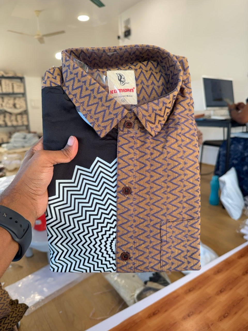 Combo Shirt Single Lungi - SIZE : L / 40 Full Sleeve - Mixed cotton - Black & Brown Violet Pattern Shirt with 3 inch Violet Kara & Printed Lungi - 17 KK7053 KUT