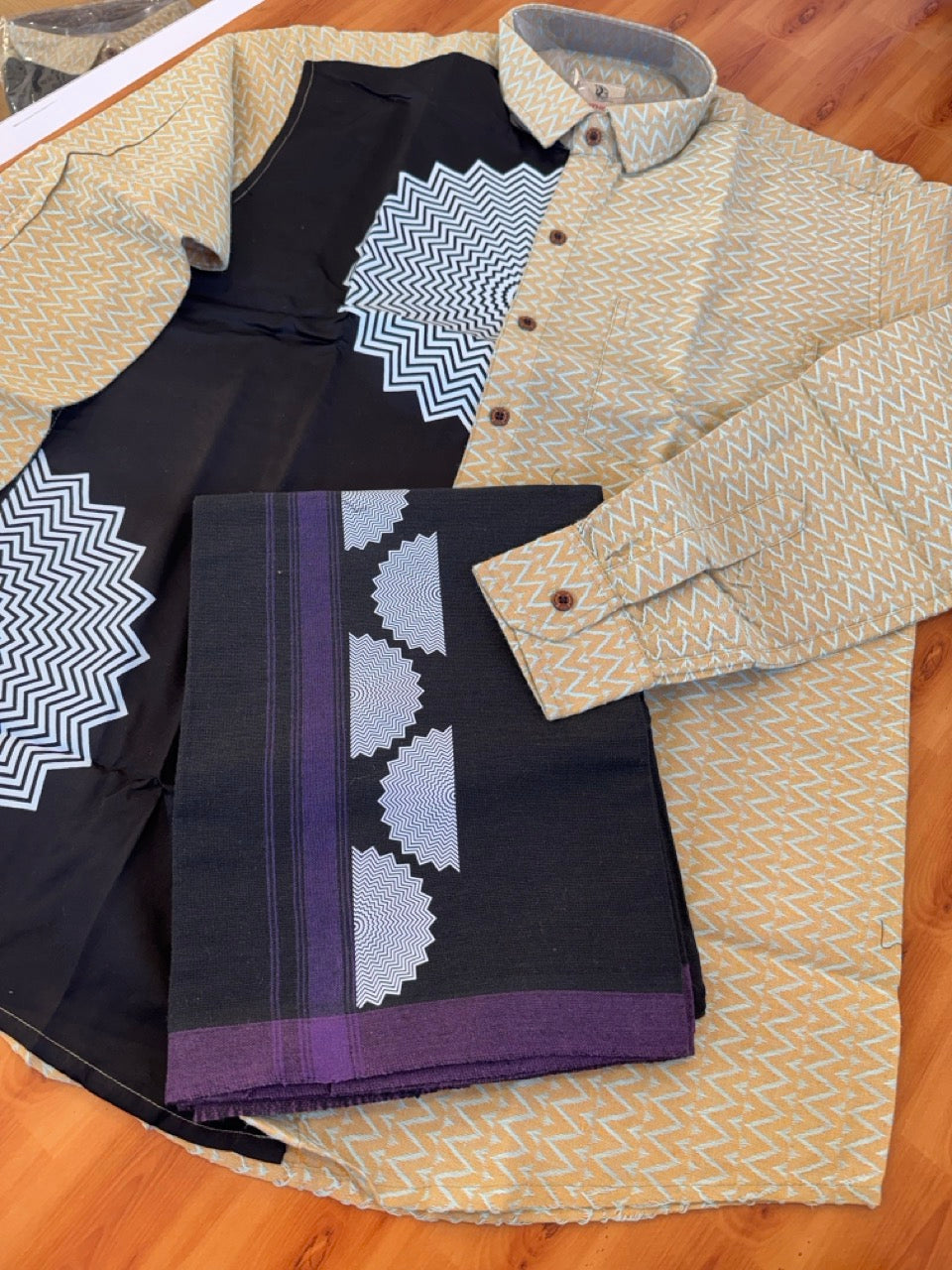 Combo Shirt Single Lungi - SIZE : L / 40 Full Sleeve - Mixed cotton - Black & Light Brown Blue Pattern Shirt with 3 inch Violet Kara & Printed Lungi - 18 KK7053 KUT