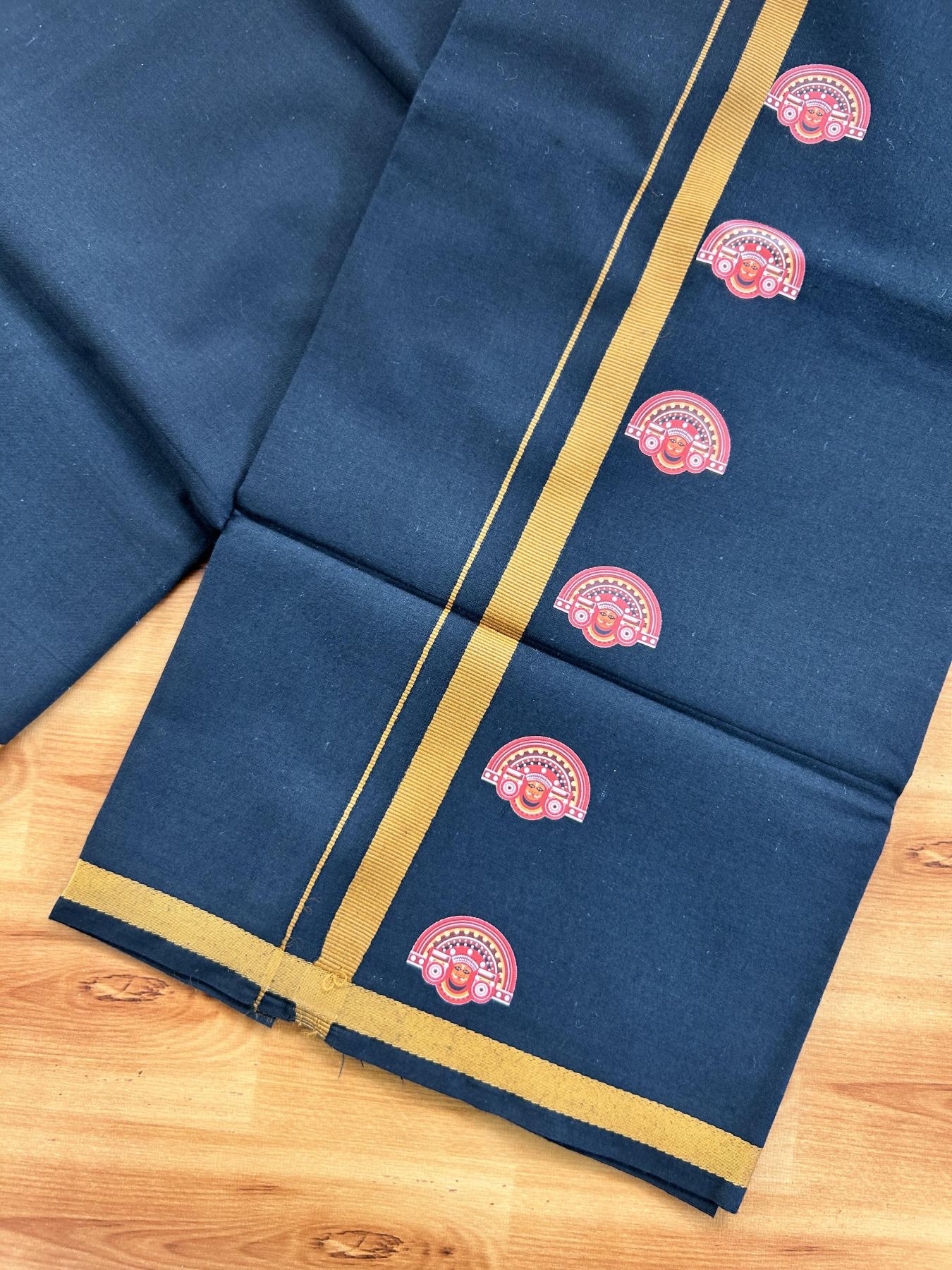 Single Kaily / Lungi- 20% Discount !! Kaitharikada - Pure Cotton - (40s) - 0.5 inch Brown Theyyam Printed Design Kara with Black colour Body (2 meter / 4 muzham) - 15 KK8062 GAN