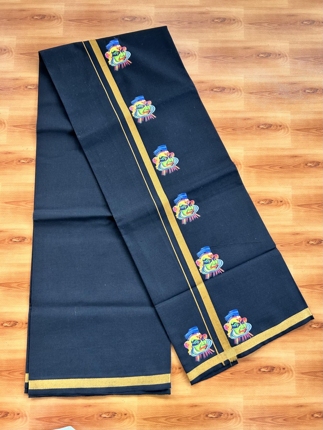 Single Kaily / Lungi- 20% Discount !! Kaitharikada - Pure Cotton - (40s) - 0.5 inch Mustard Brown Kathakali Printed Design Kara with Black colour Body (2 meter / 4 muzham) - 17 KK8062 GAN