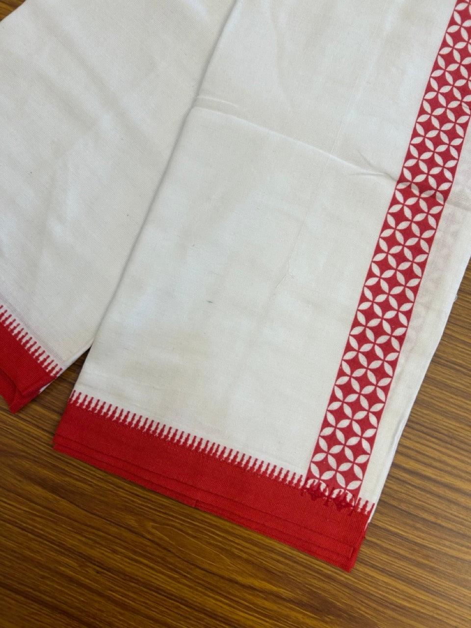 Kaitharikada - Polyster + Cotton - 20s twisted - Pure white Single Kaily / Lungi - 1.5 inch Red Printed Kuppadam Border with White colour body (2 meter / 4 muzham) - 5 KK8035 GAN