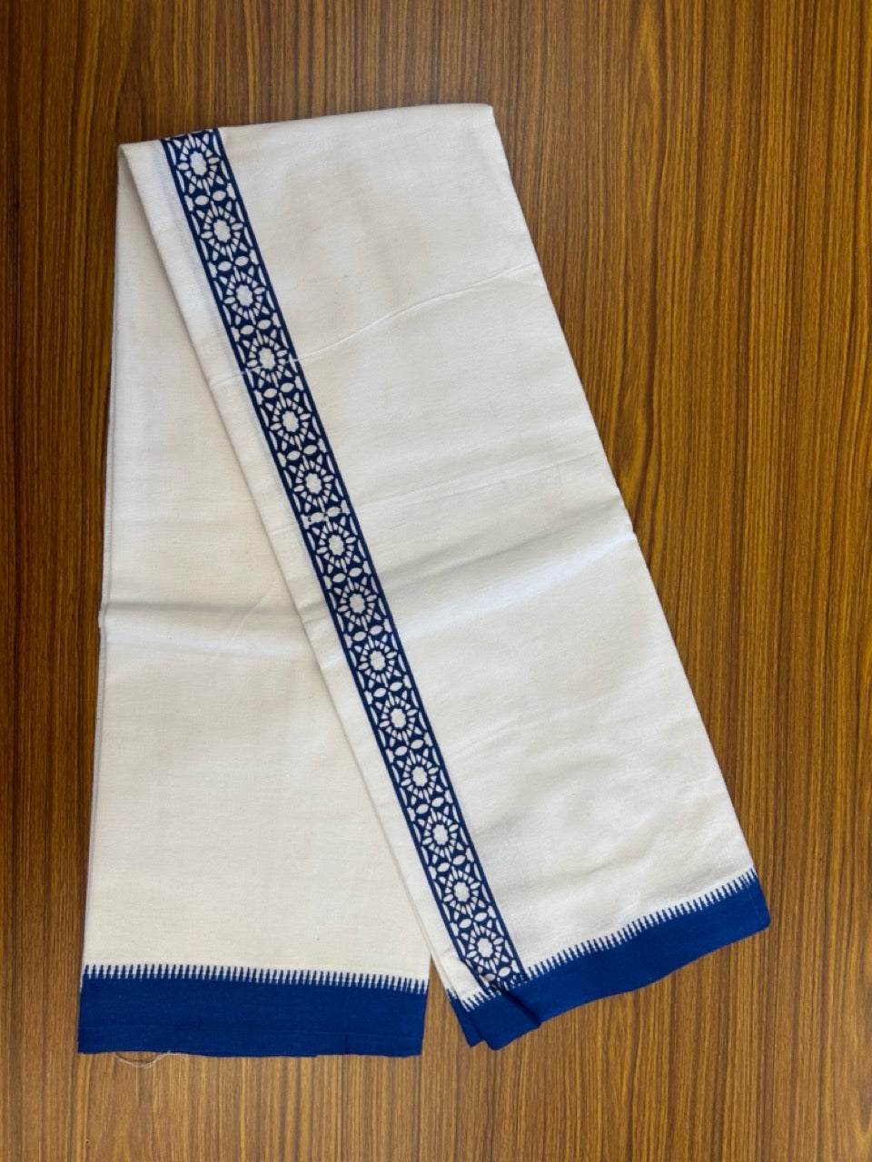 Kaitharikada - Polyster + Cotton - 20s twisted - Pure white Single Kaily / Lungi - 1.5 inch Blue Printed Kuppadam Border with White colour body (2 meter / 4 muzham) - 1 KK8035 GAN