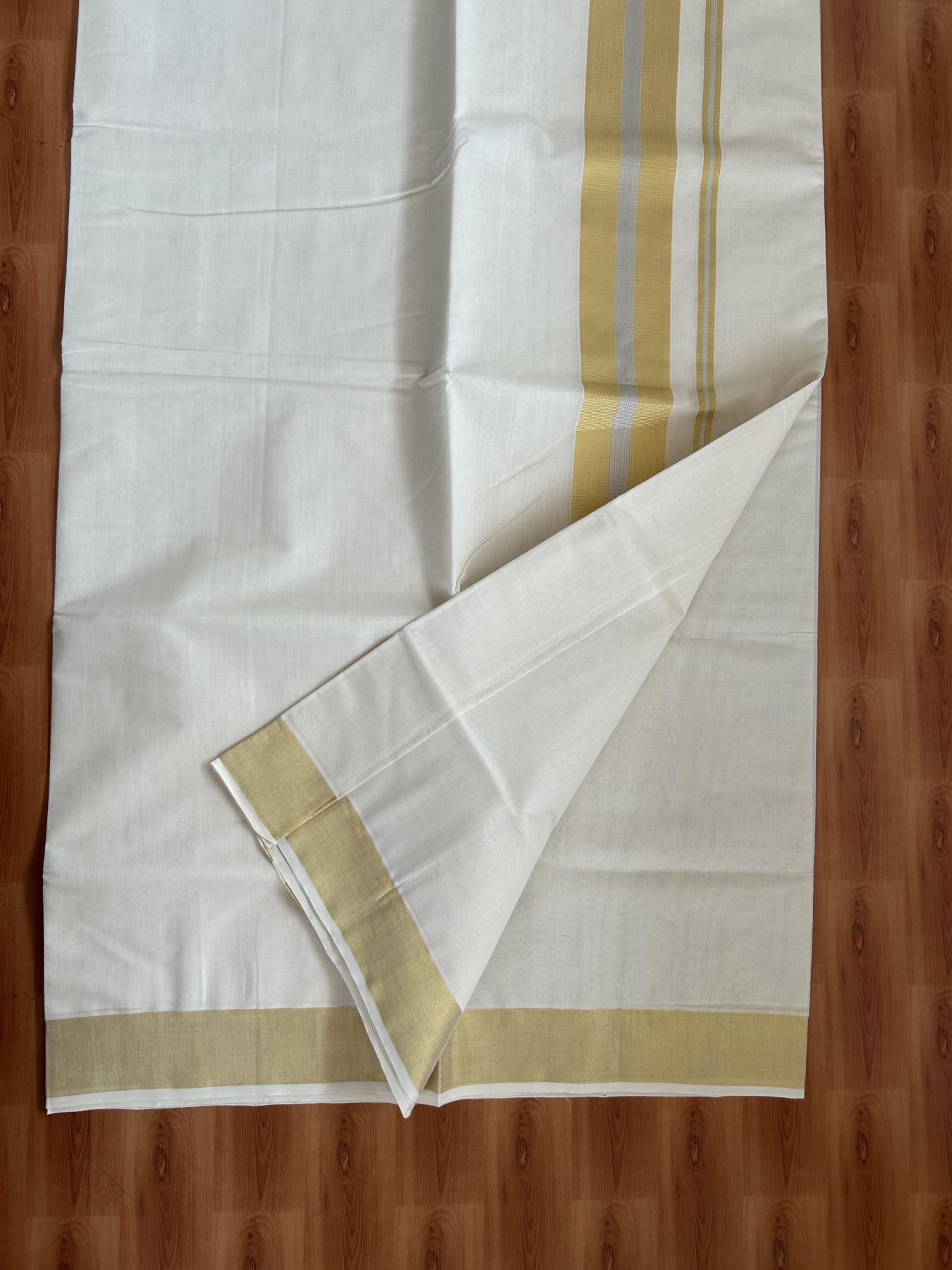 Kerala Saree for Women - 25% Discount KaithariKada Handloom Millpaav Balaramapuram - 100% Pure Cotton - 3.25 inch Gold & Silver Kasav striped Kara - 13 KK7158 RAV