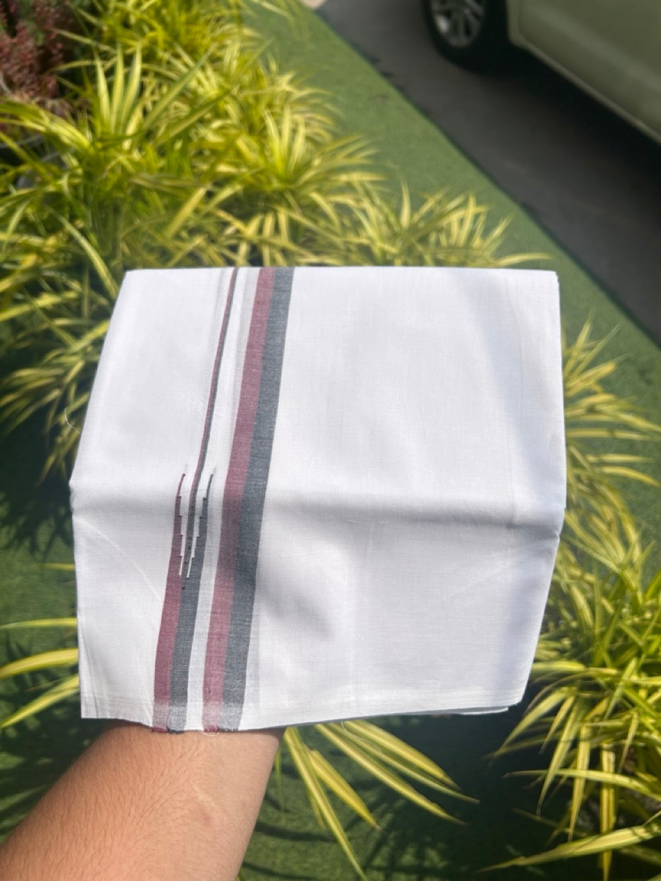 DMK Veshti SHORT DHOTI SPECIAL! 25% Discount !! KaithariKada Balaramapuram PURE WHITE - Mundu/Dhoti - 100X100 - 1 inch kara & 49 inch Height Puliyilakkara Maroon & Black Chutty Kara 3.58 meters - 8KK5127ASH