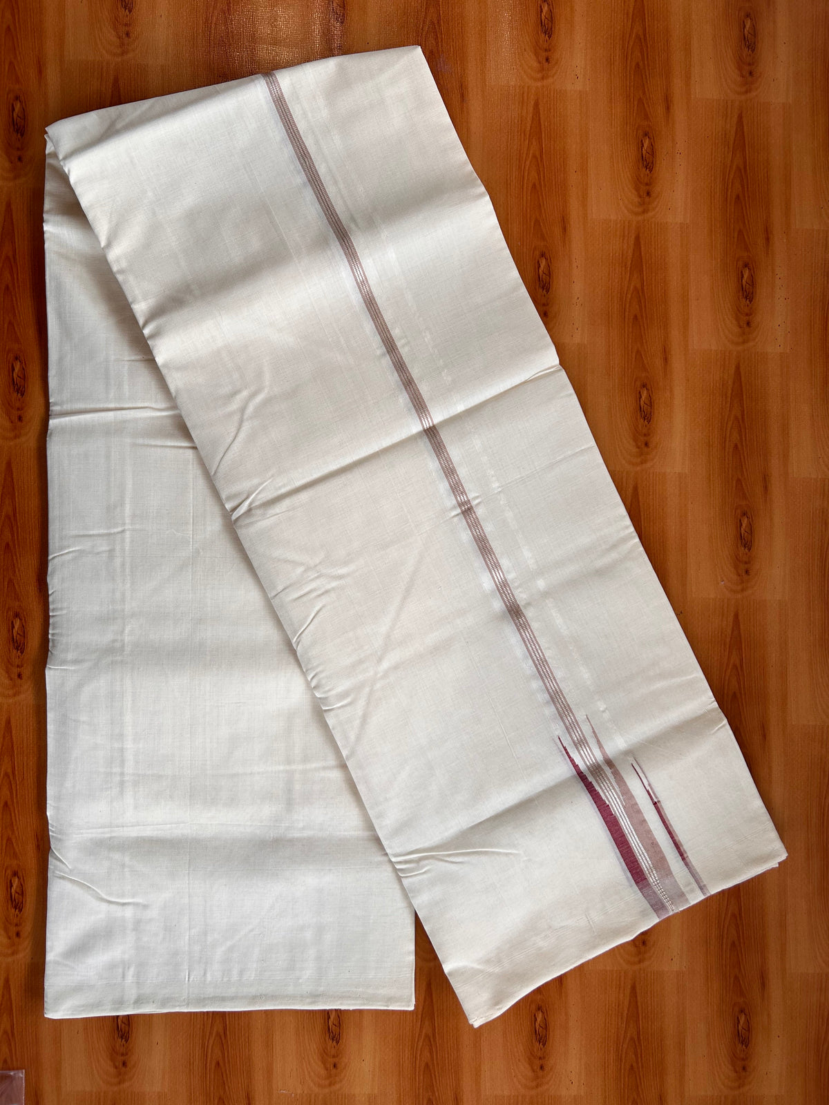 Off White (Unbleached) Double Mundu/Dhoti - 25% Discount!! Unakkupaav Kerala Handloom 100% Pure Cotton - 100X80 - 1 inch Puliyilakkara Silver Kasav Maroon & Sand Brown Stripes Double Chutty 4 mtr (8.5 Muzham) - 18 KK5538 REA
