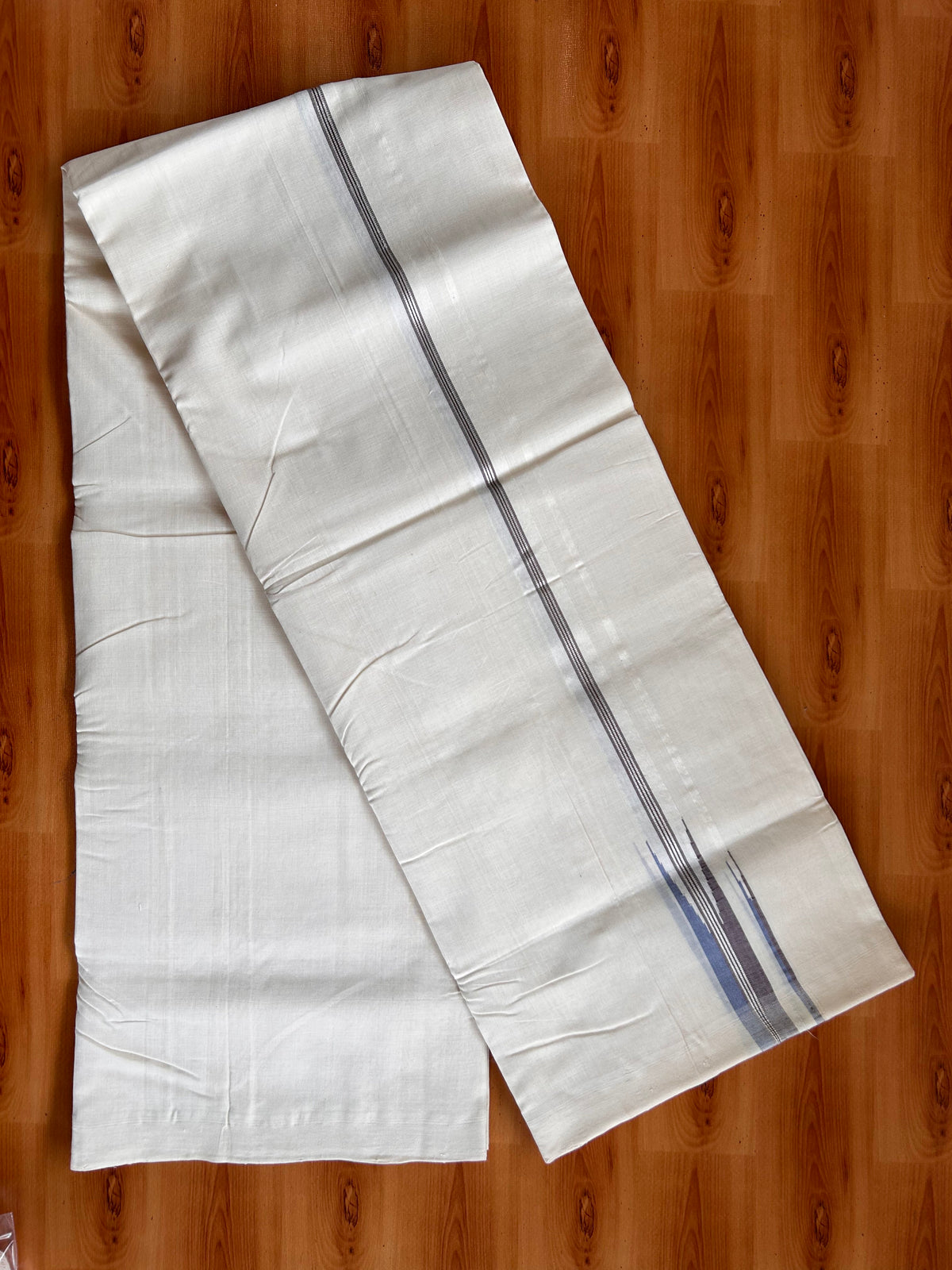 Off White (Unbleached) Double Mundu/Dhoti - 25% Discount!! Unakkupaav Kerala Handloom 100% Pure Cotton - 100X80 - 1 inch Puliyilakkara Silver Kasav Coffee Brown & Blue Stripes Double Chutty 4 mtr (8.5 Muzham) - 19 KK5538 REA