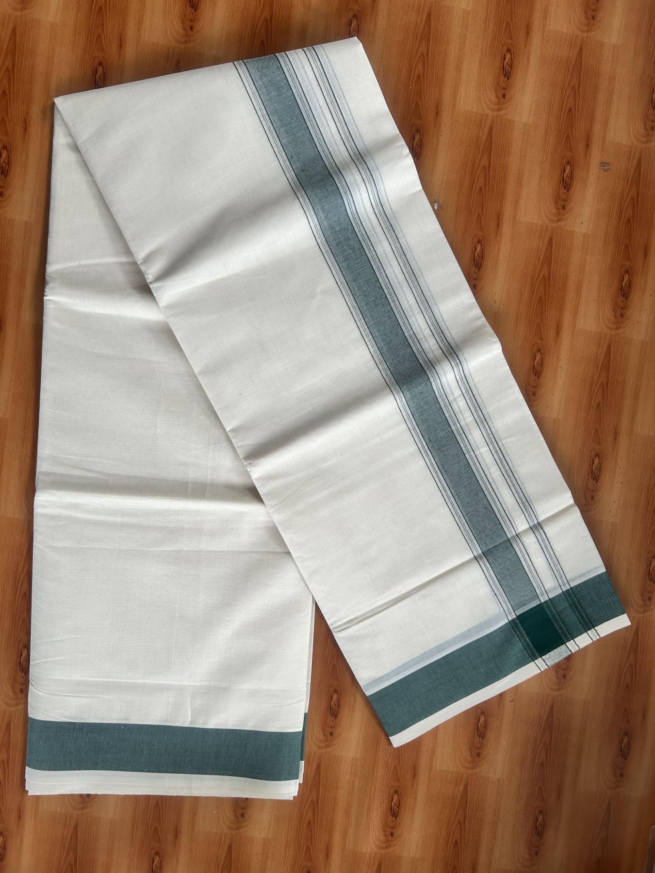 Double Off White (Unbleached) Mundu/Dhoti - 20% Discount! Kaitharikada Pure Cotton -100x80 - 1.75 Inch Silver Kasav & Green Shaded Kara 4 mtr (8.5 muzham) - 101 KK5460 PMC