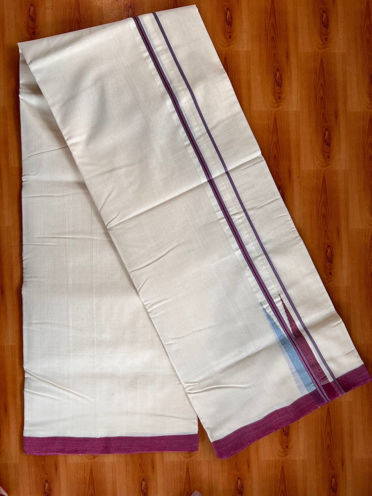 Off White (Unbleached) Double Mundu/Dhoti - 25% Discount!! Unakkupaav Kerala Handloom 100% Pure Cotton - 100X80 - 1 inch Puliyilakkara Maroon & Blue Stripes Chutty 4 mtr (8.5 Muzham) - 13 KK5538 REA