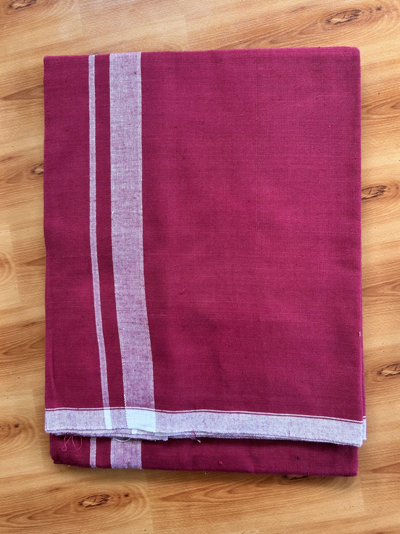 Single Kaily / Lungi- Kaitharikada - Pure Cotton - (2/40s) - 1 Inch White Shaded Kara With Maroon colour body (2 meter / 4 muzham) - 6 KK8066 MUT
