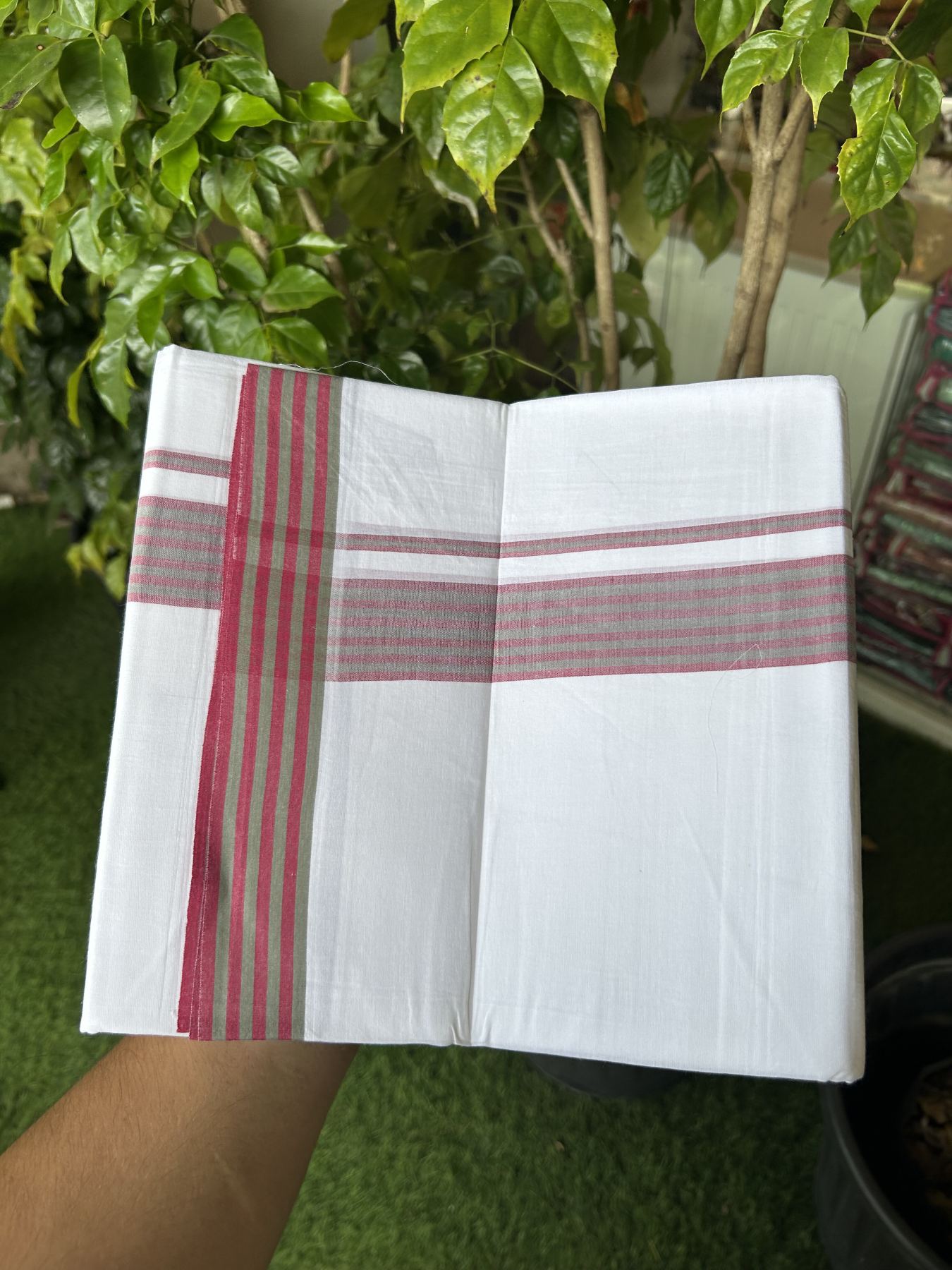 20% Discount ! Kaitharikada Balaramapuram 100% Cotton Pure White Double Mundu/Dothi - 100x80 - 1.25 inch Magenta & Green Shaded Striped Kara 3.80 mtr (8 muzham) - 4 KK5319 THI