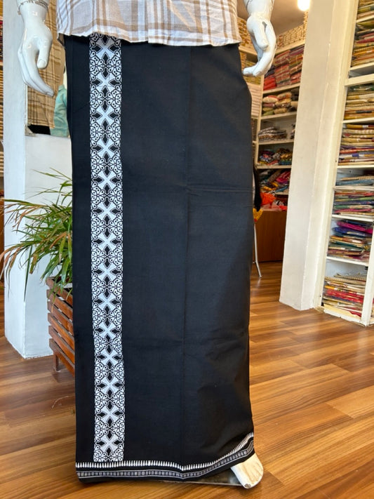19% Discount!! Kaitharikada Pure Cotton - Single Kaily / Lungi - 2.5 inch White printed kuppadam kara with Black colour body (2 meter / 4 muzham) - 6KK8002AST